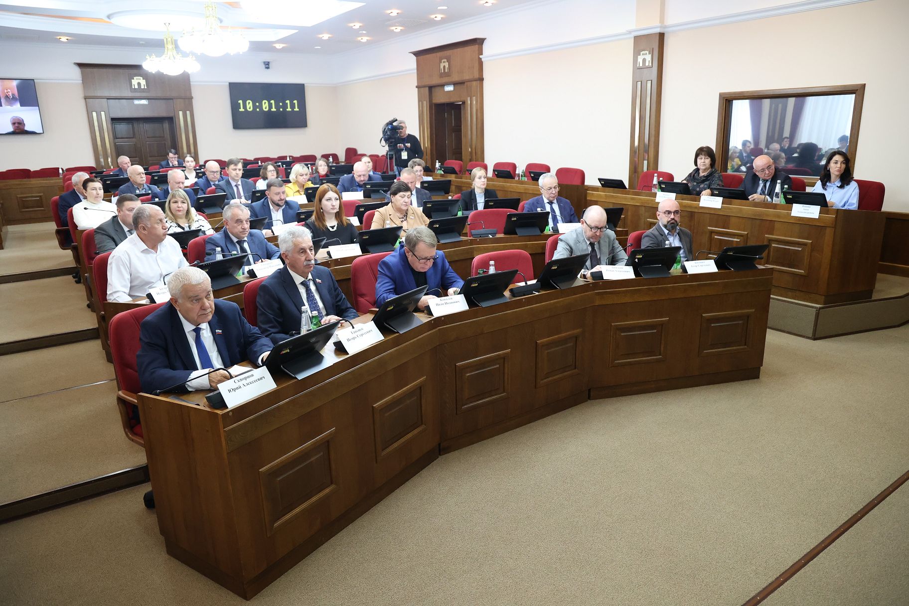 Прогноз социально-экономического развития Ставрополья рассмотрен в краевой Думе