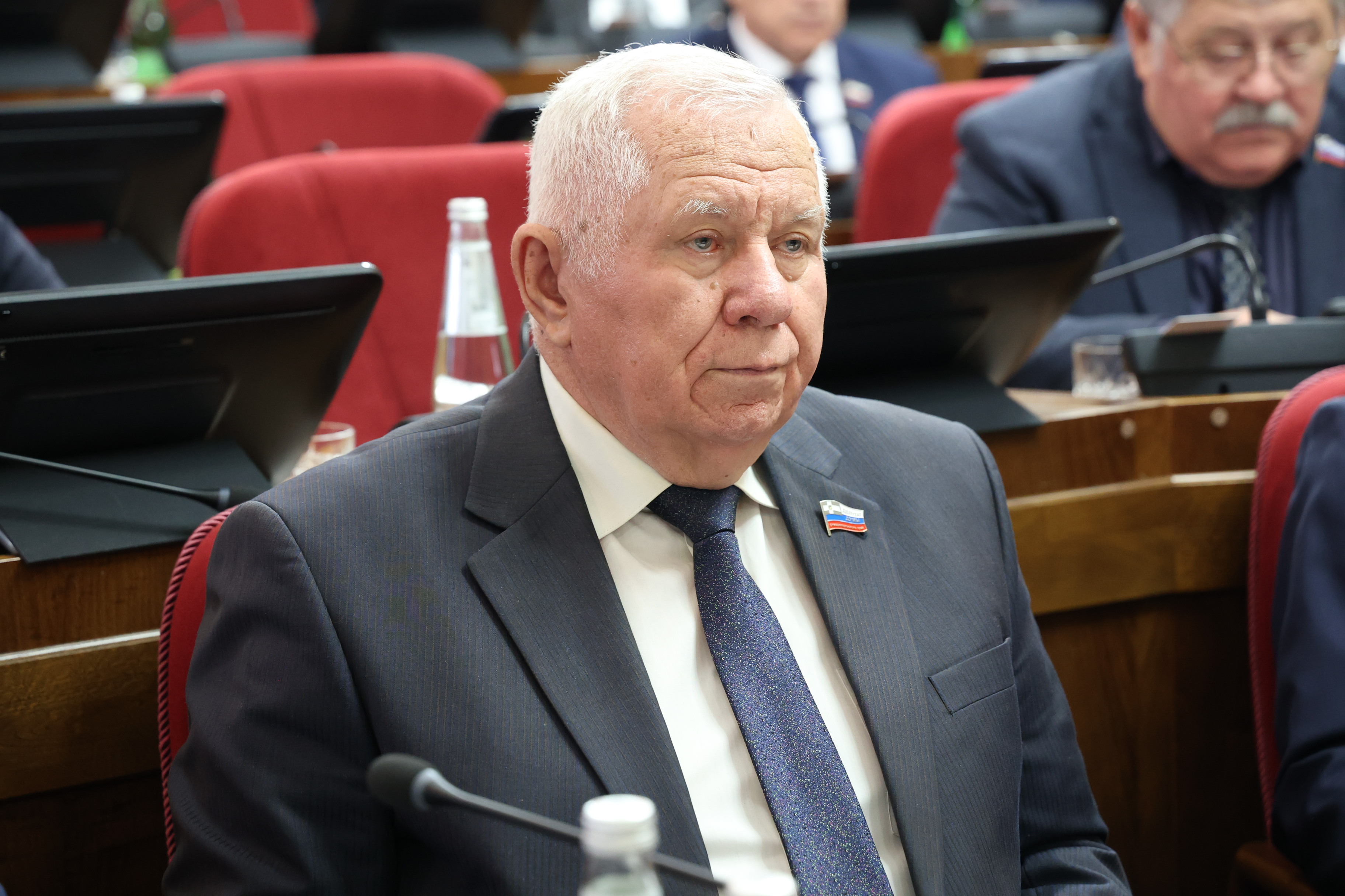 Принят закон о бюджете Территориального фонда обязательного медицинского страхования на 2025 год