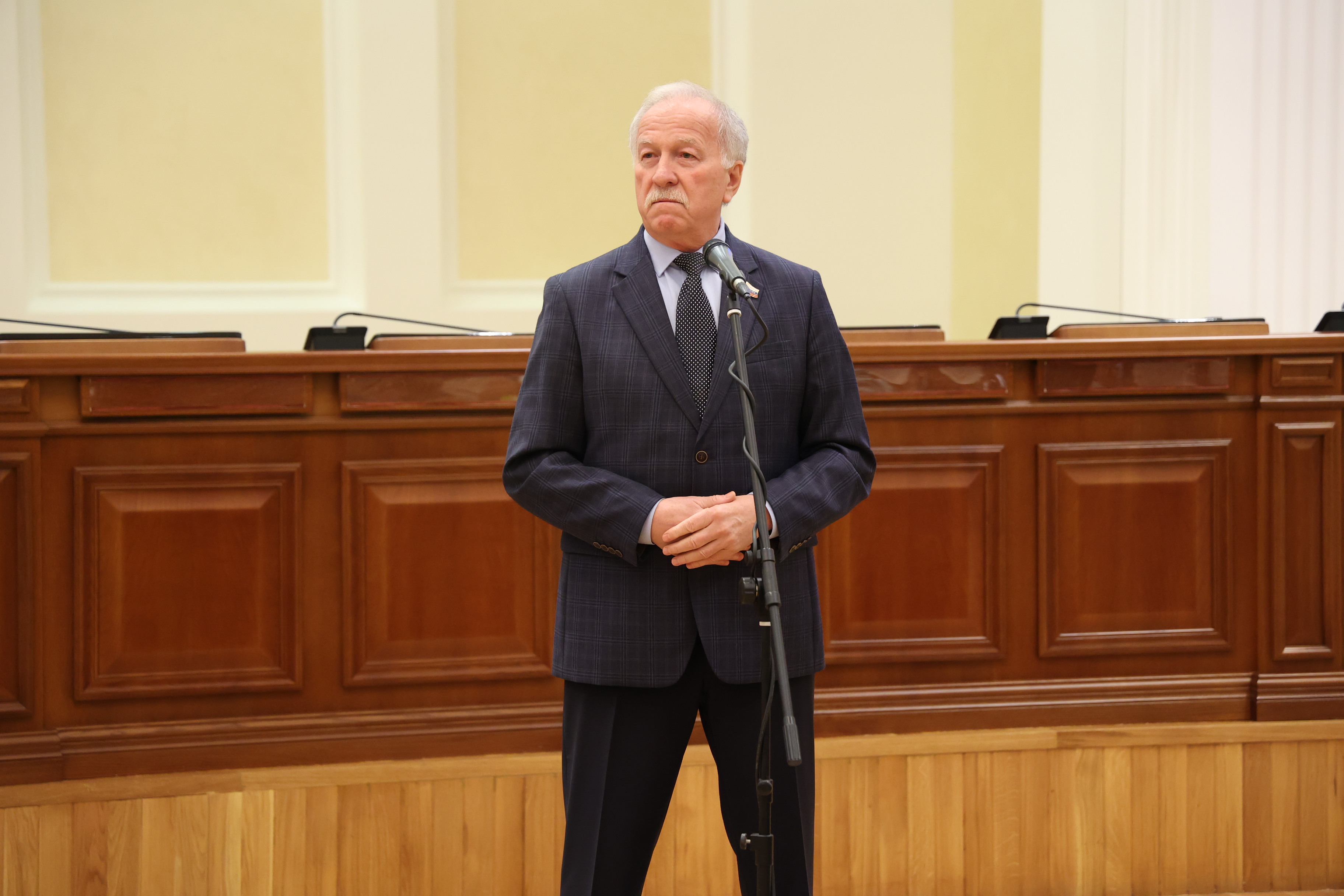 Николай Великдань вручил государственные и краевые награды жителям Ставрополья