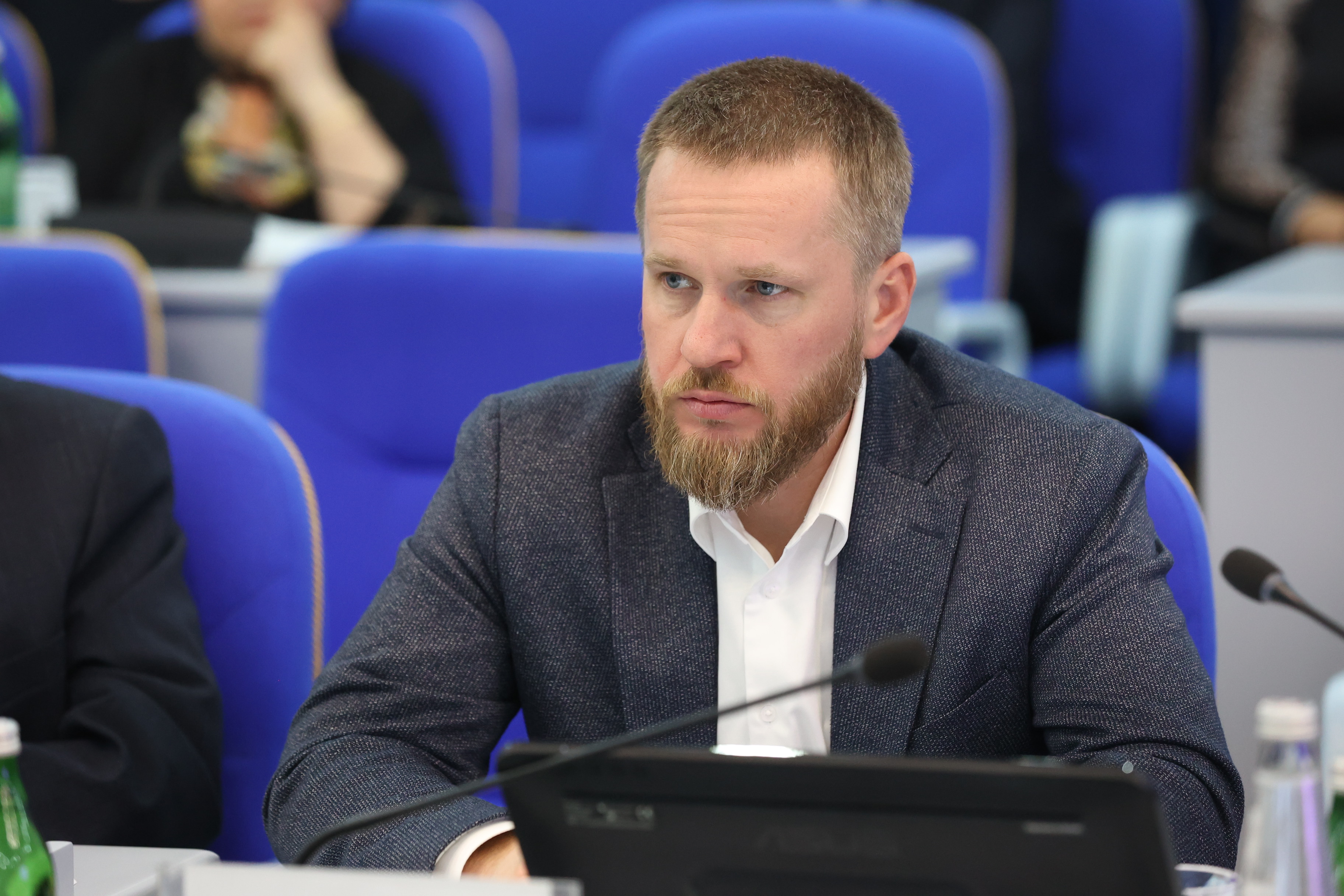 В краевой Думе обсудили развитие молодежных творческих пространств