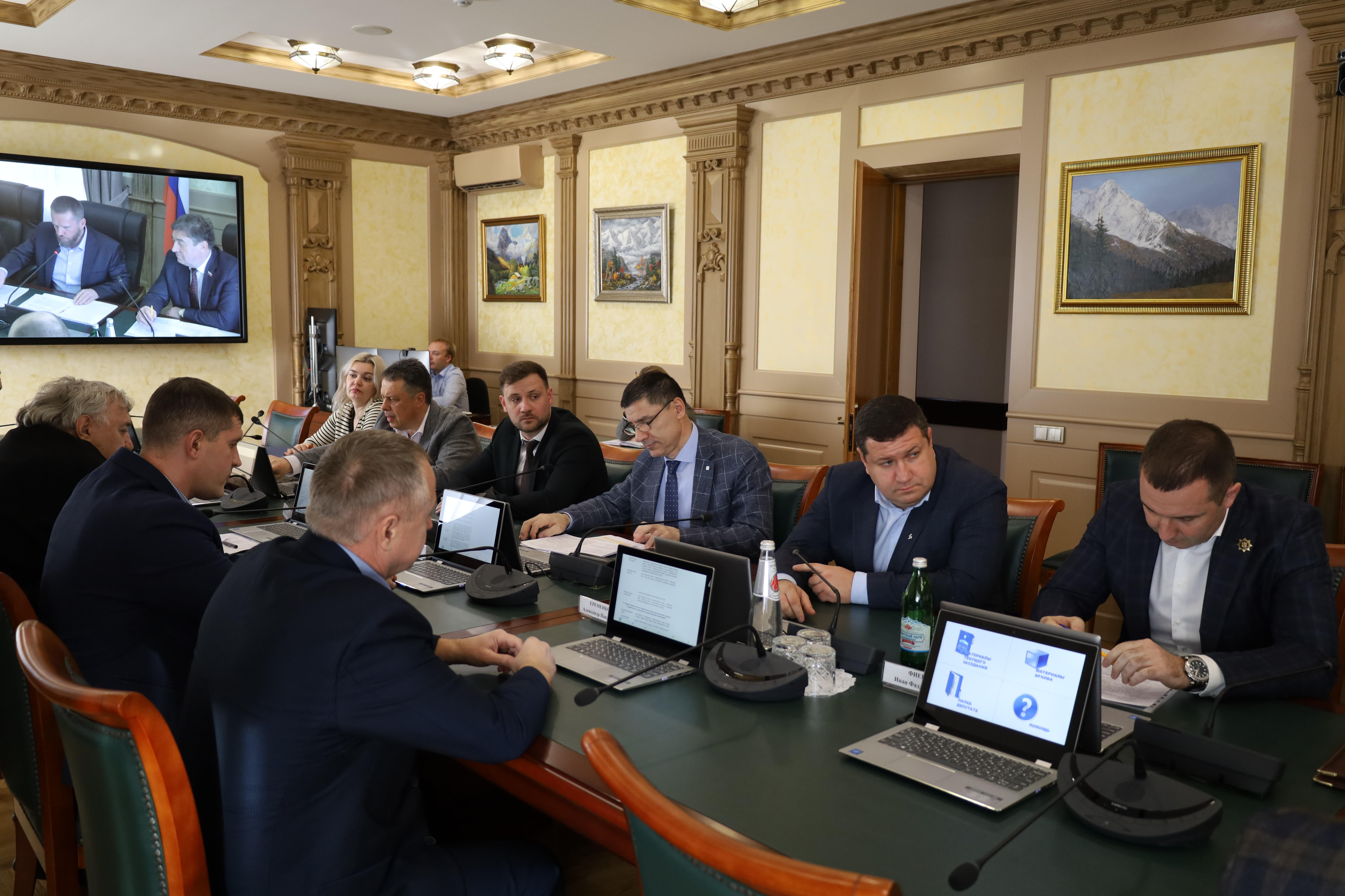 Депутаты и представители спортивных клубов предложили создать Совет по физкультуре и спорту при Губернаторе края
