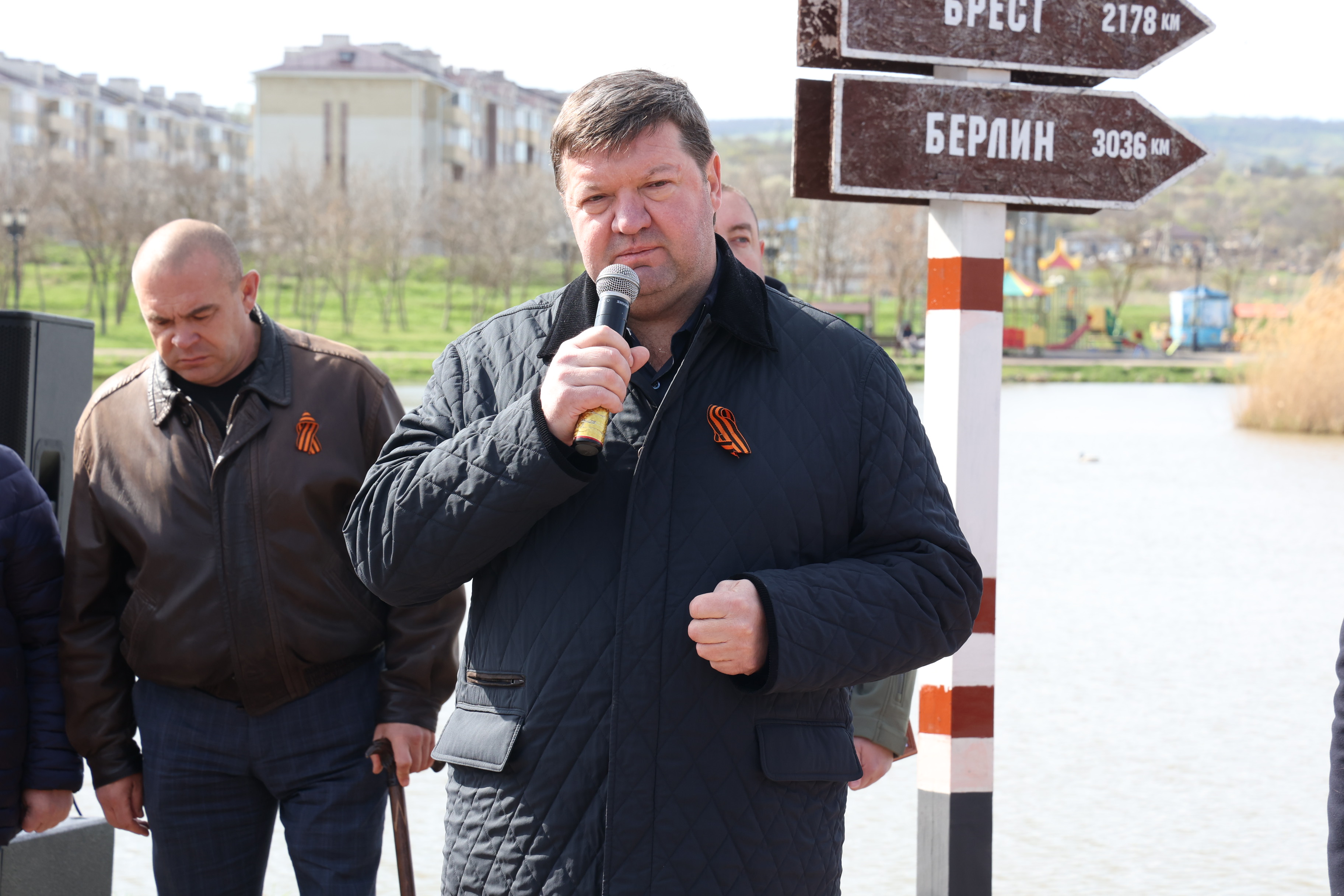 Николай Великдань посадил тополь Победы в рамках международной акции