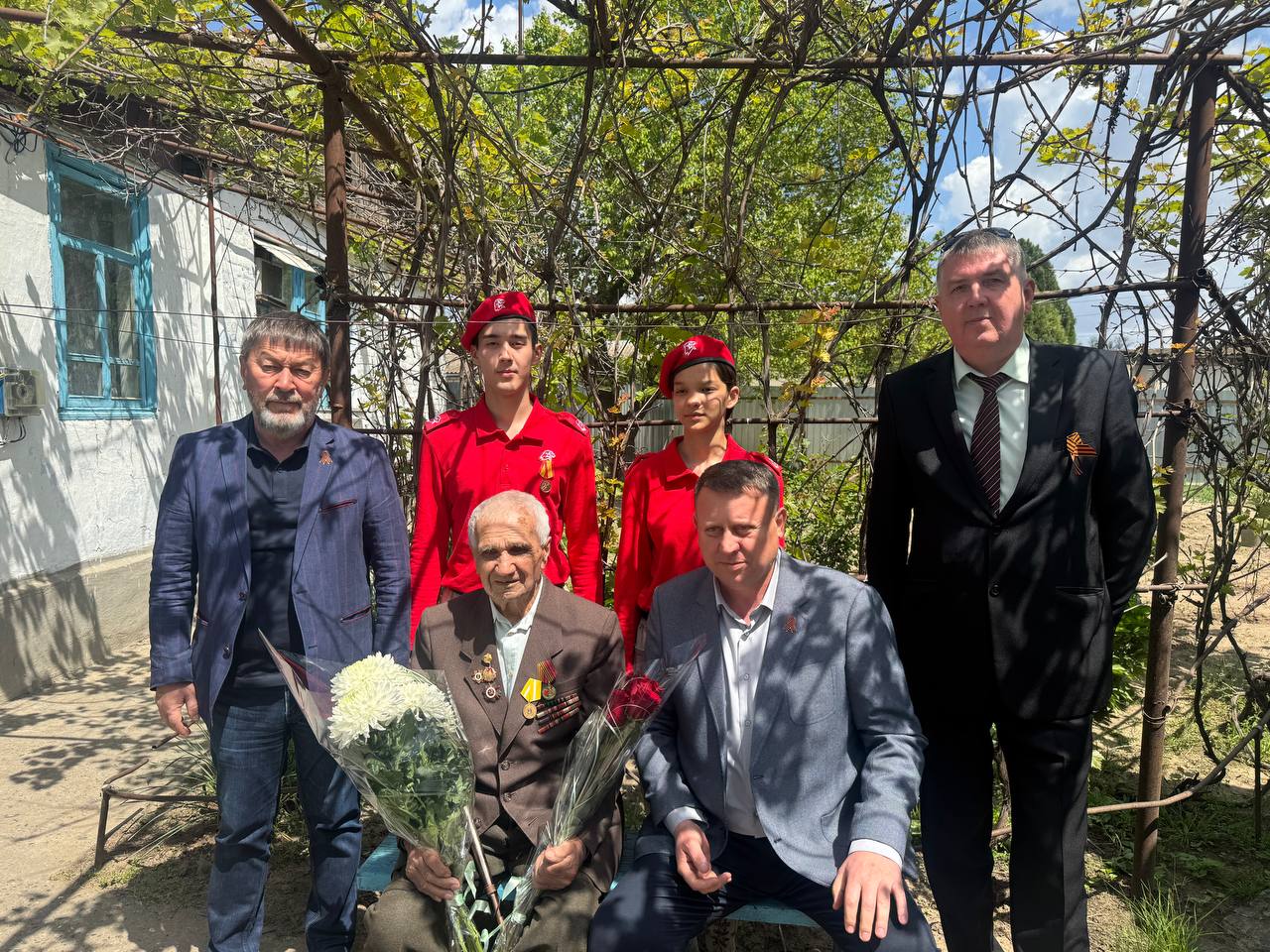 Краевые депутаты побывали в гостях у ветеранов в дни празднования юбилея Победы