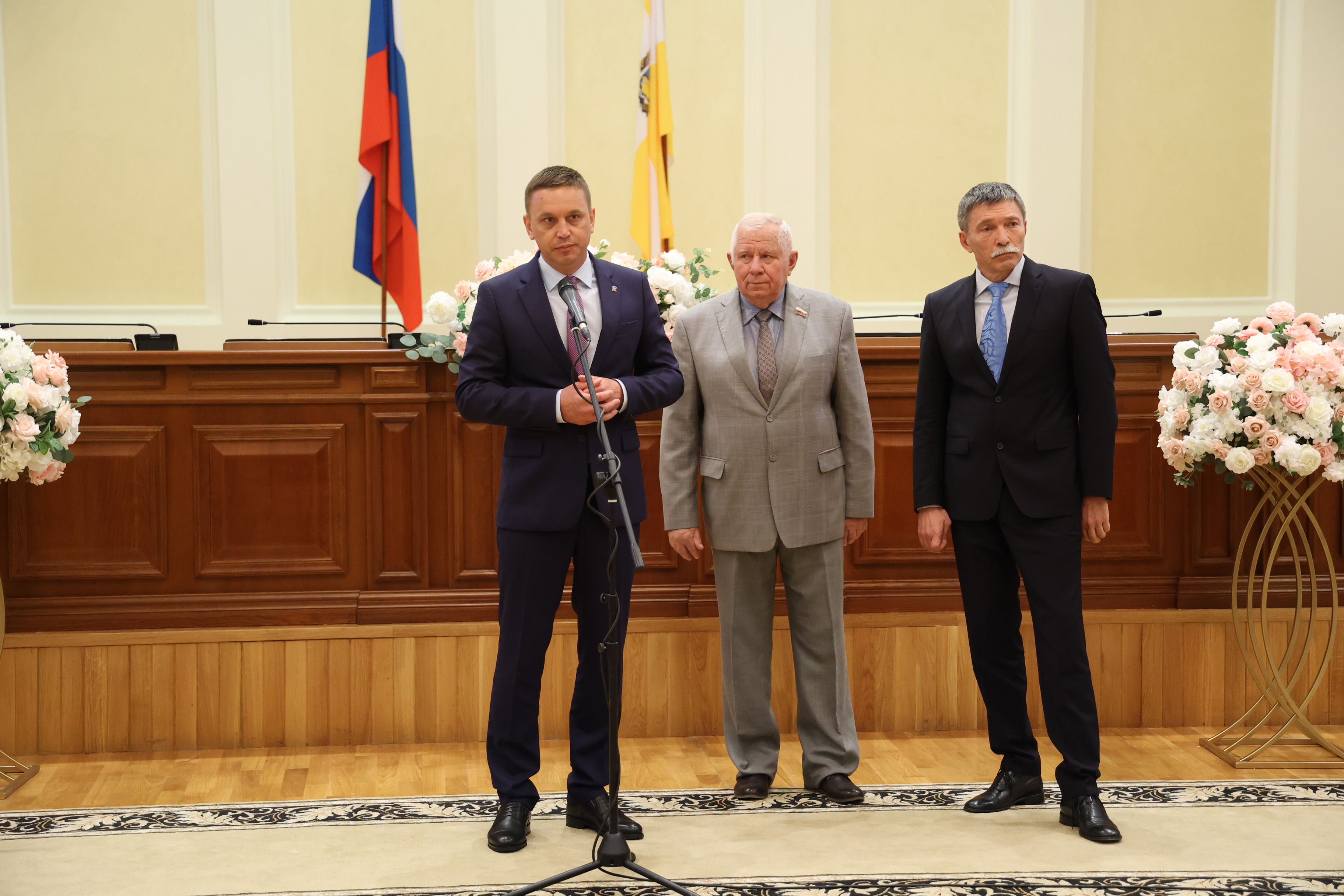 Депутаты вручили предпринимателям Ставрополья награды краевой Думы