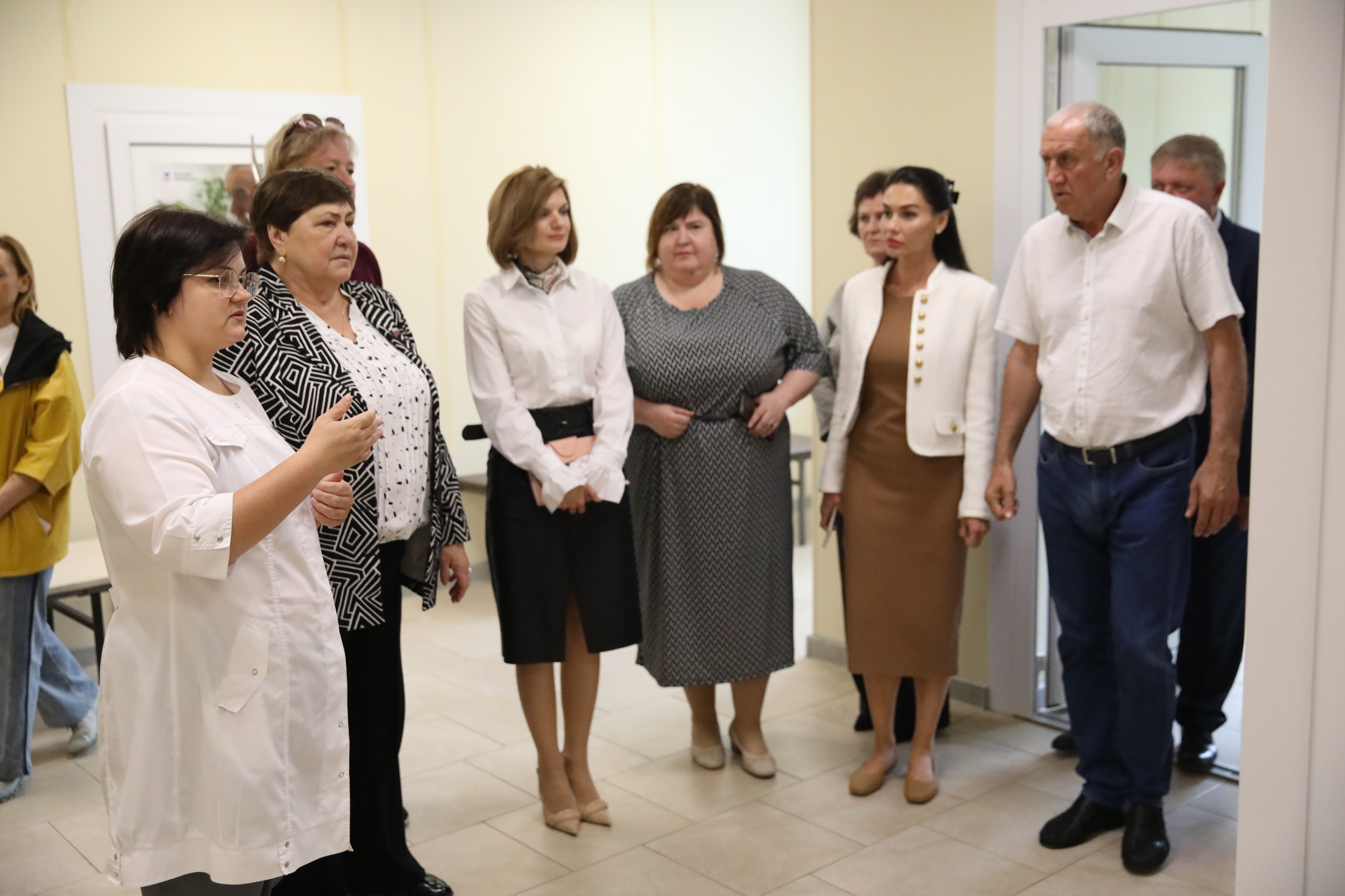 Депутаты предлагают расширить меры поддержки в сельском здравоохранении для улучшения кадровой ситуации
