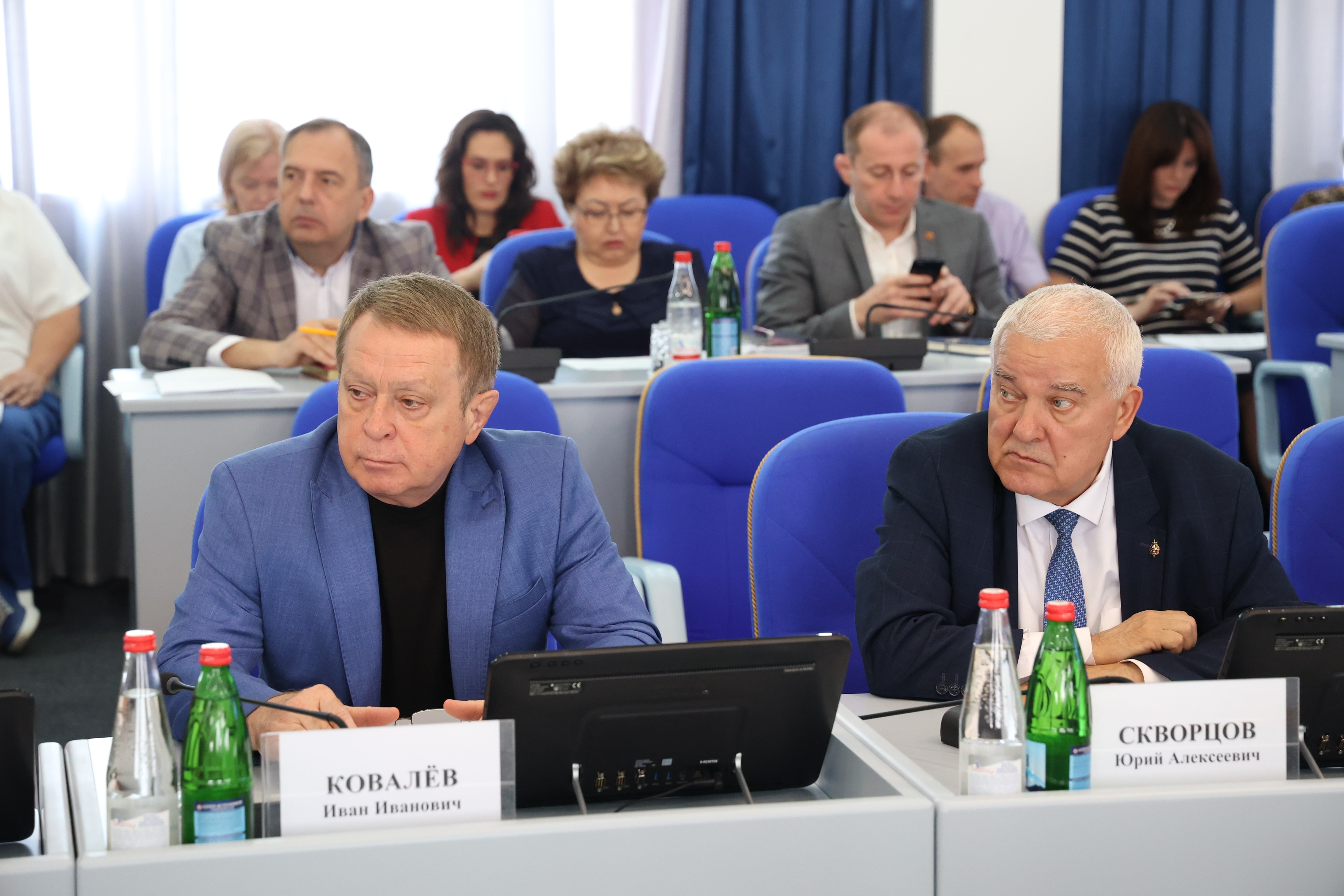 Николай Великдань нацелил депутатов принять участие в предуборочных совещаниях