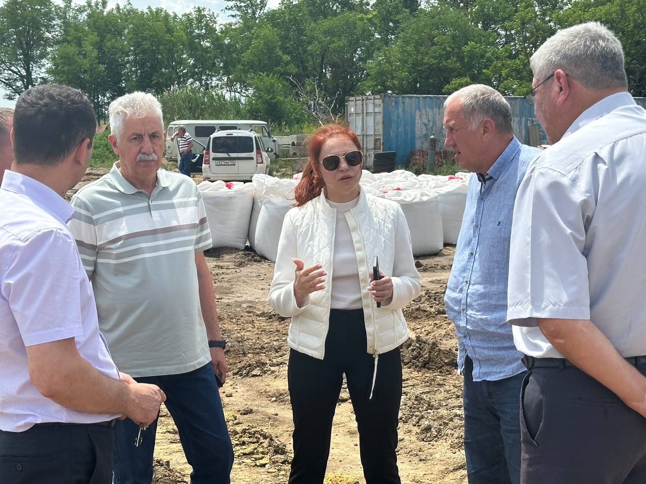 Депутаты держат на контроле исполнение наказов избирателей в Апанасенковском округе
