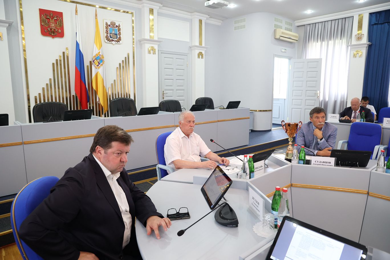 Краевые законодатели изучат ситуацию с кадрами в медицине на Ставрополье