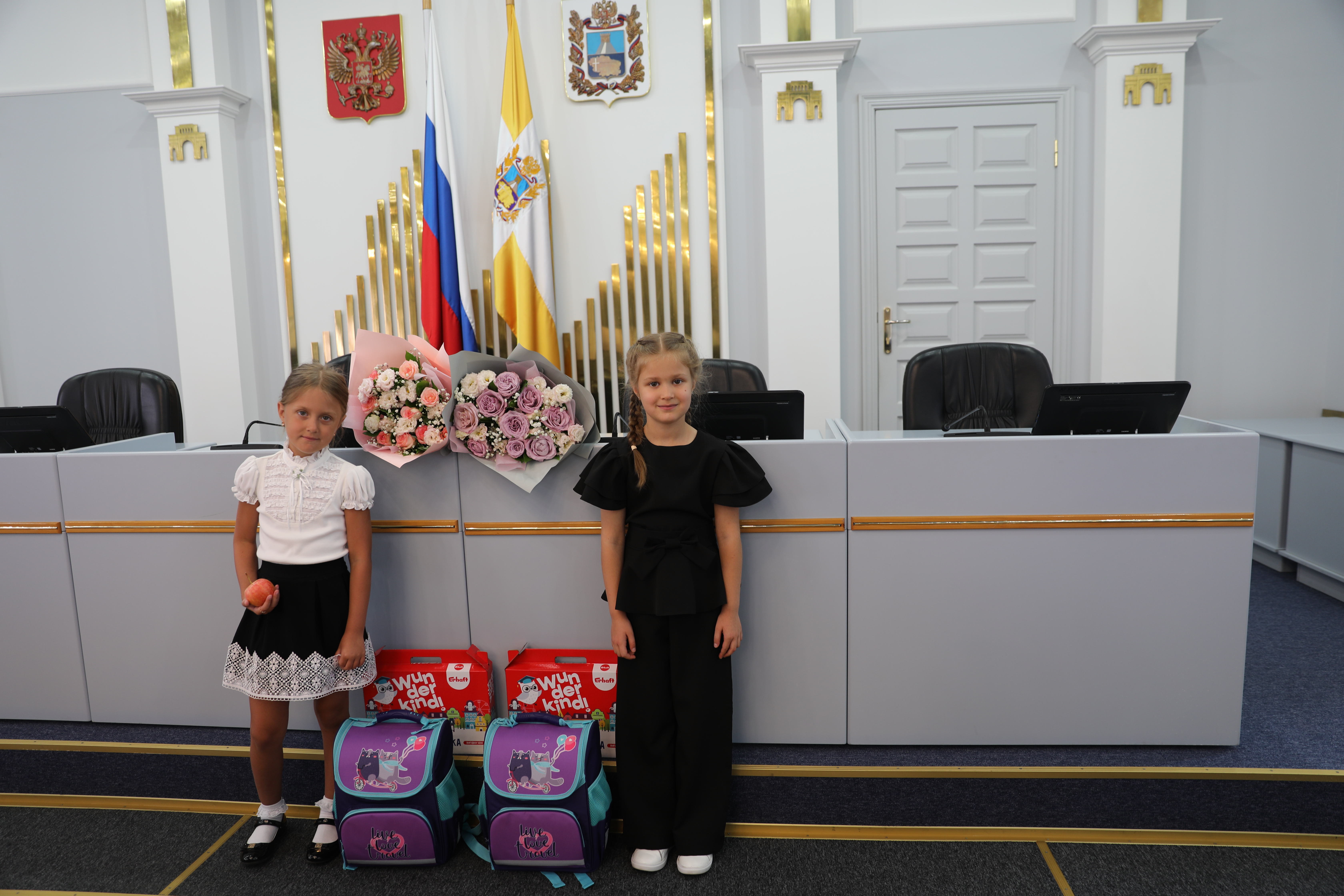 В Думе Ставрополья прошла акция «Первый раз в первый класс»