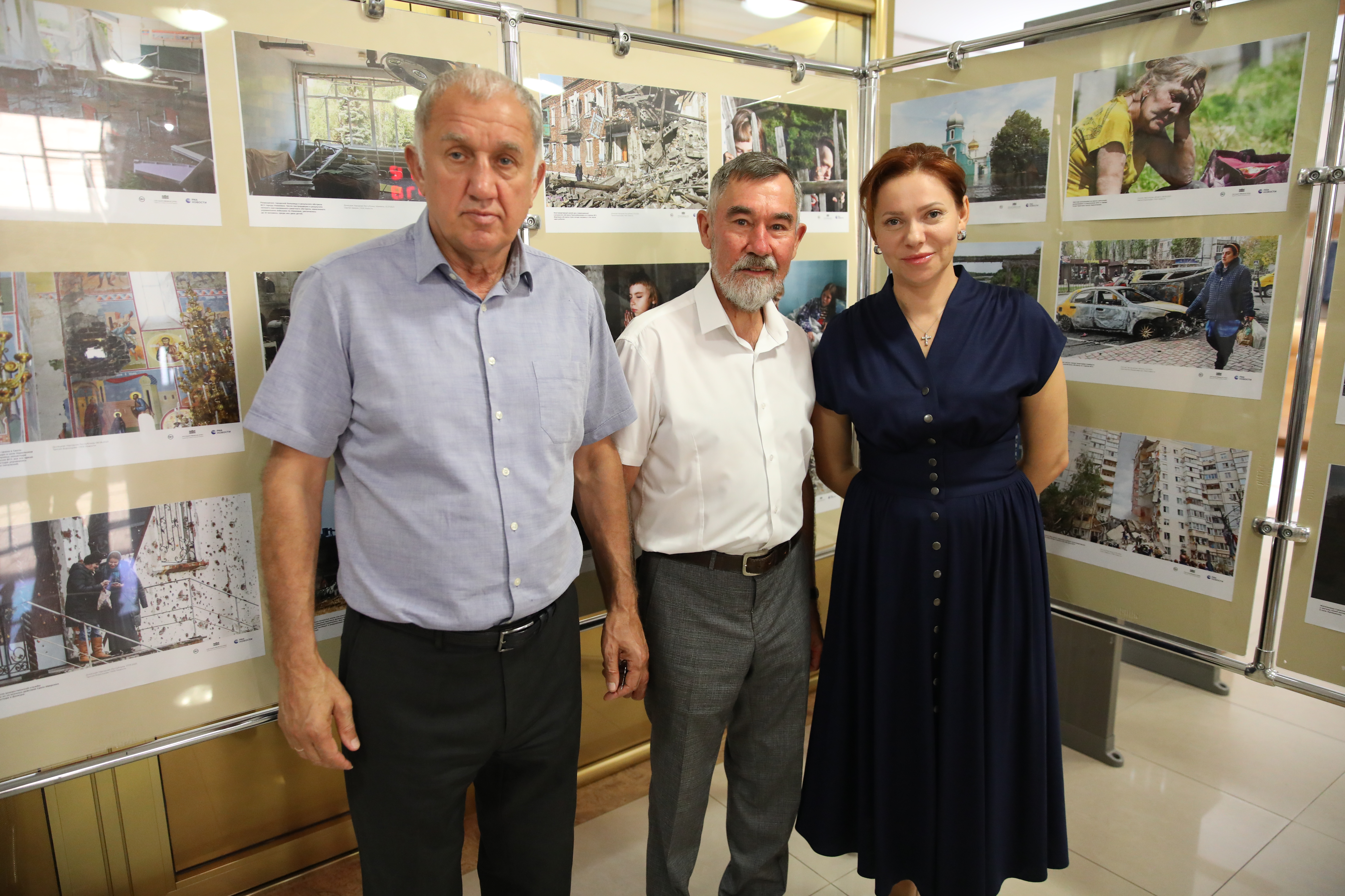 В краевой Думе открылась фотовыставка «Хроники террора украинского неонацистского режима»