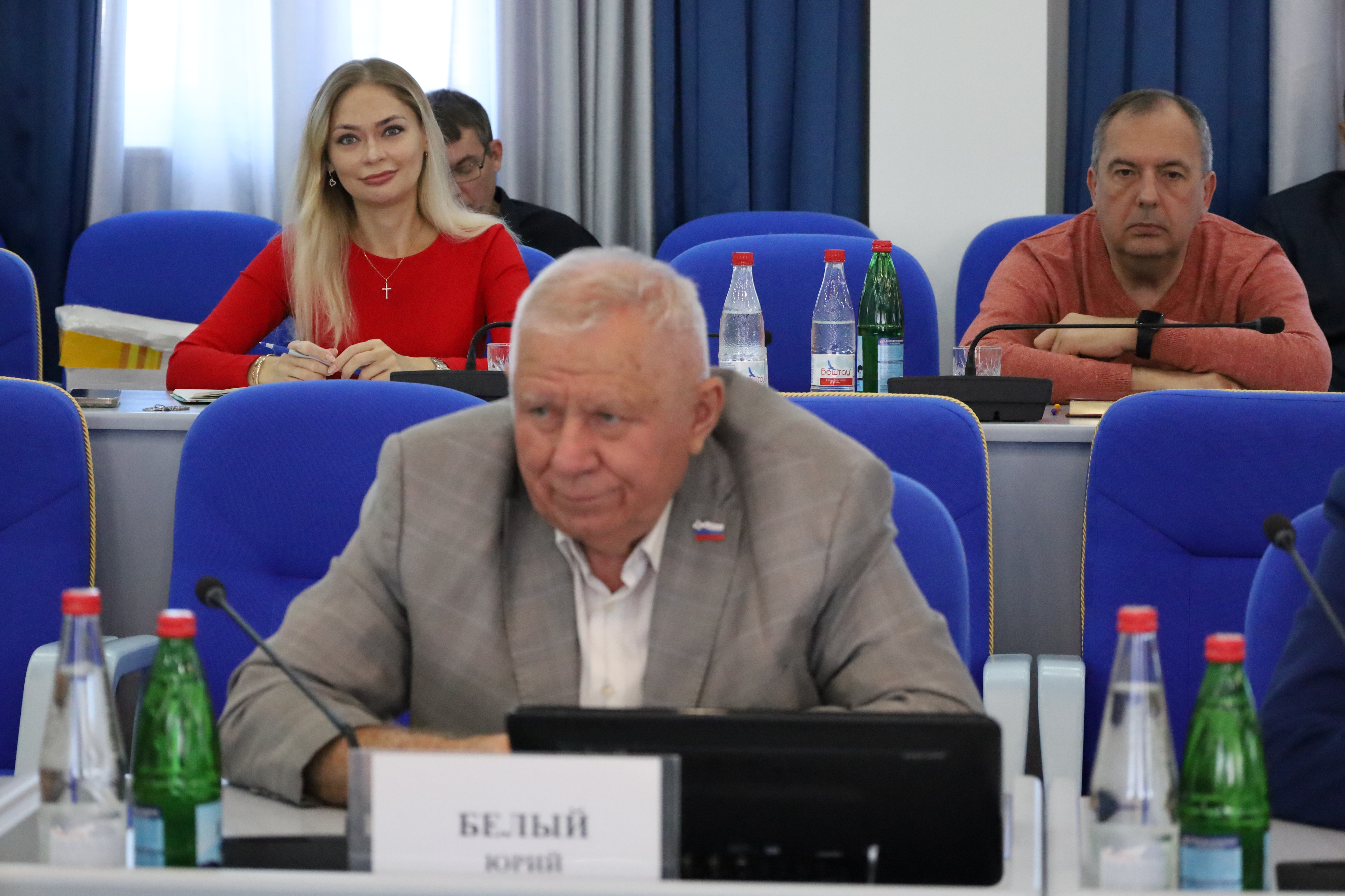 Депутаты работают над совершенствованием краевого законодательства в области обращения с животными без владельцев