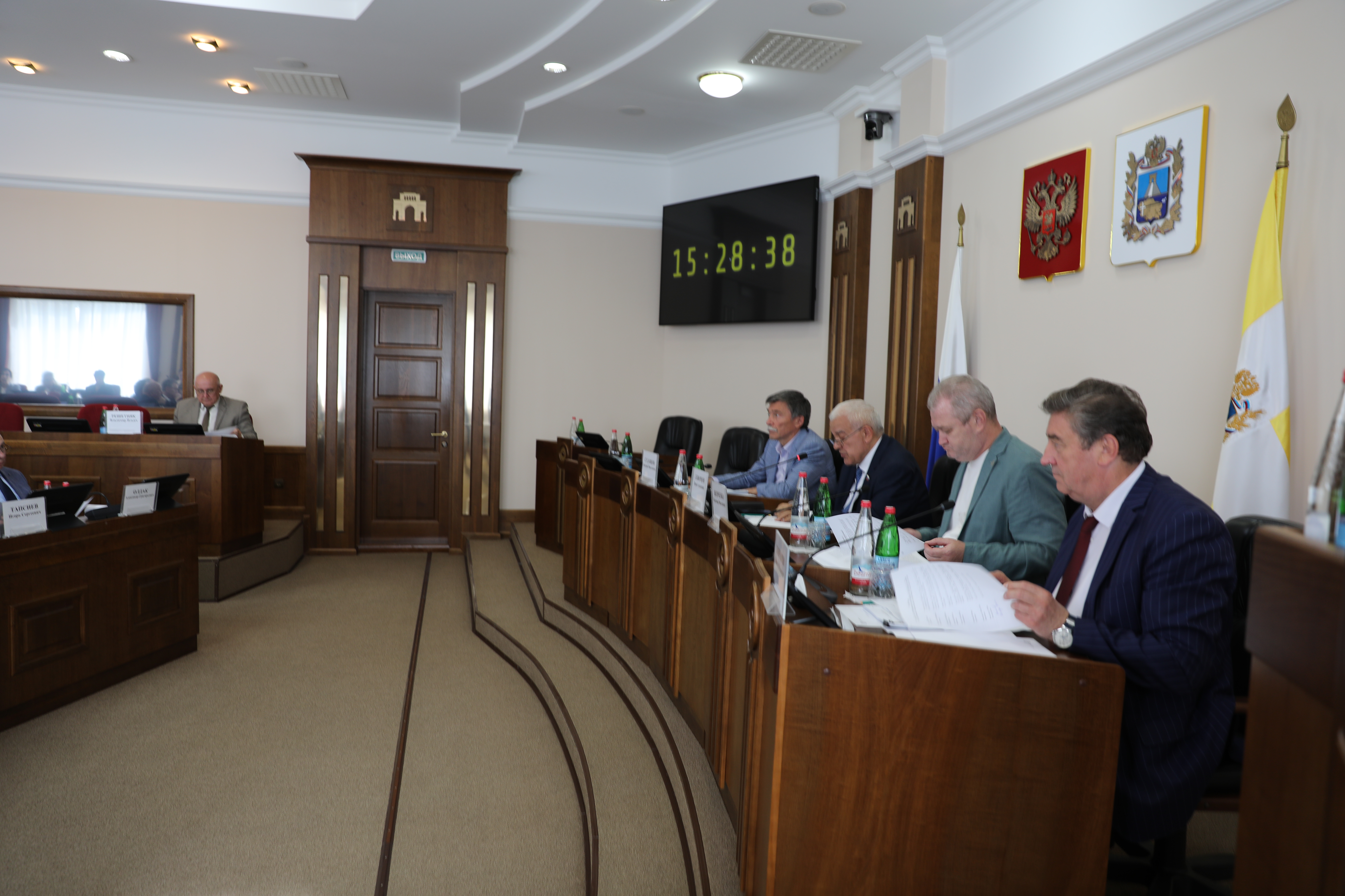 Краевые депутаты рекомендовали к назначению кандидатов в мировые судьи