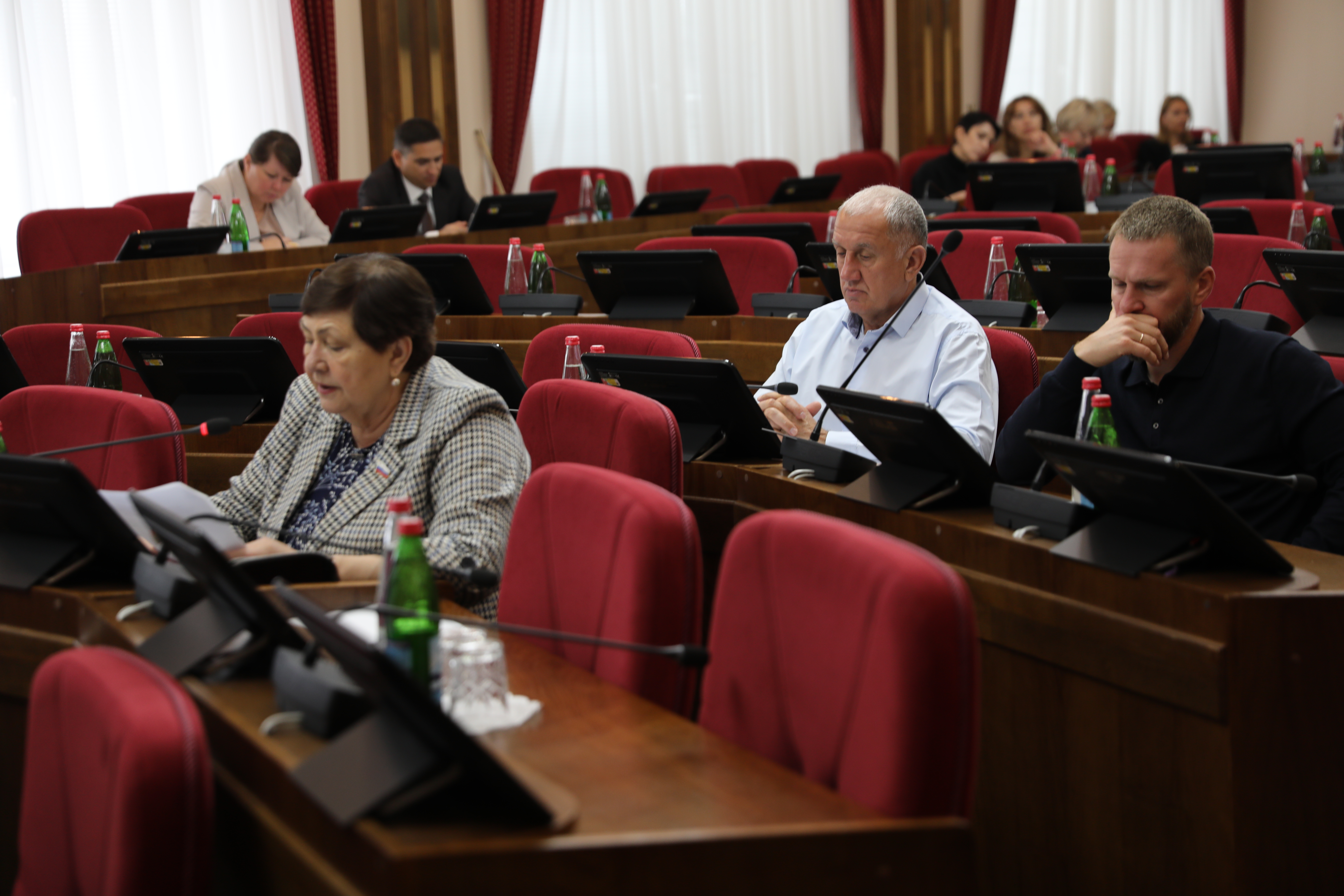 Совет Думы утвердил повестку сентябрьского заседания