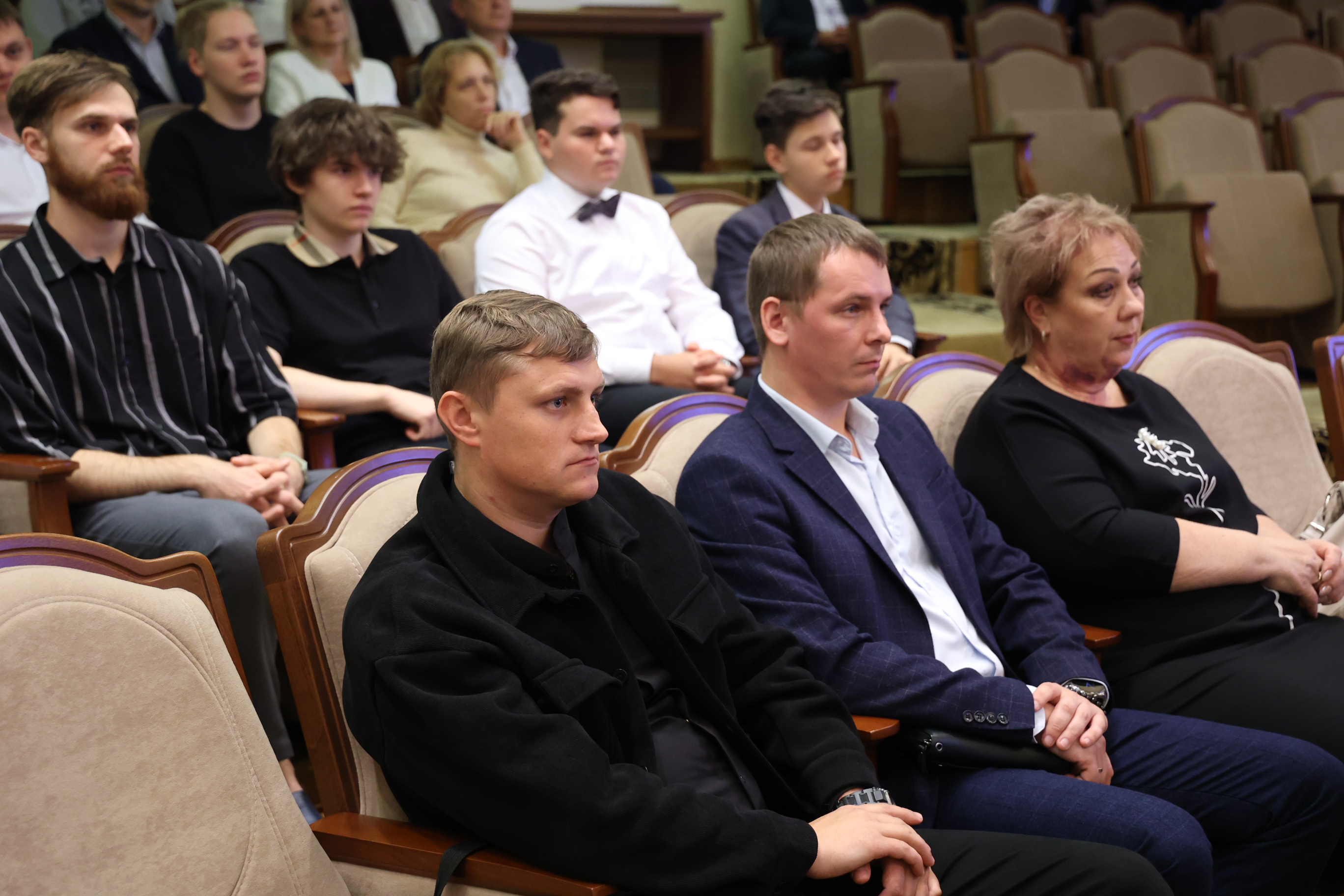 Дмитрий Судавцов вручил награды краевой Думы лучшим представителям машиностроительной отрасли