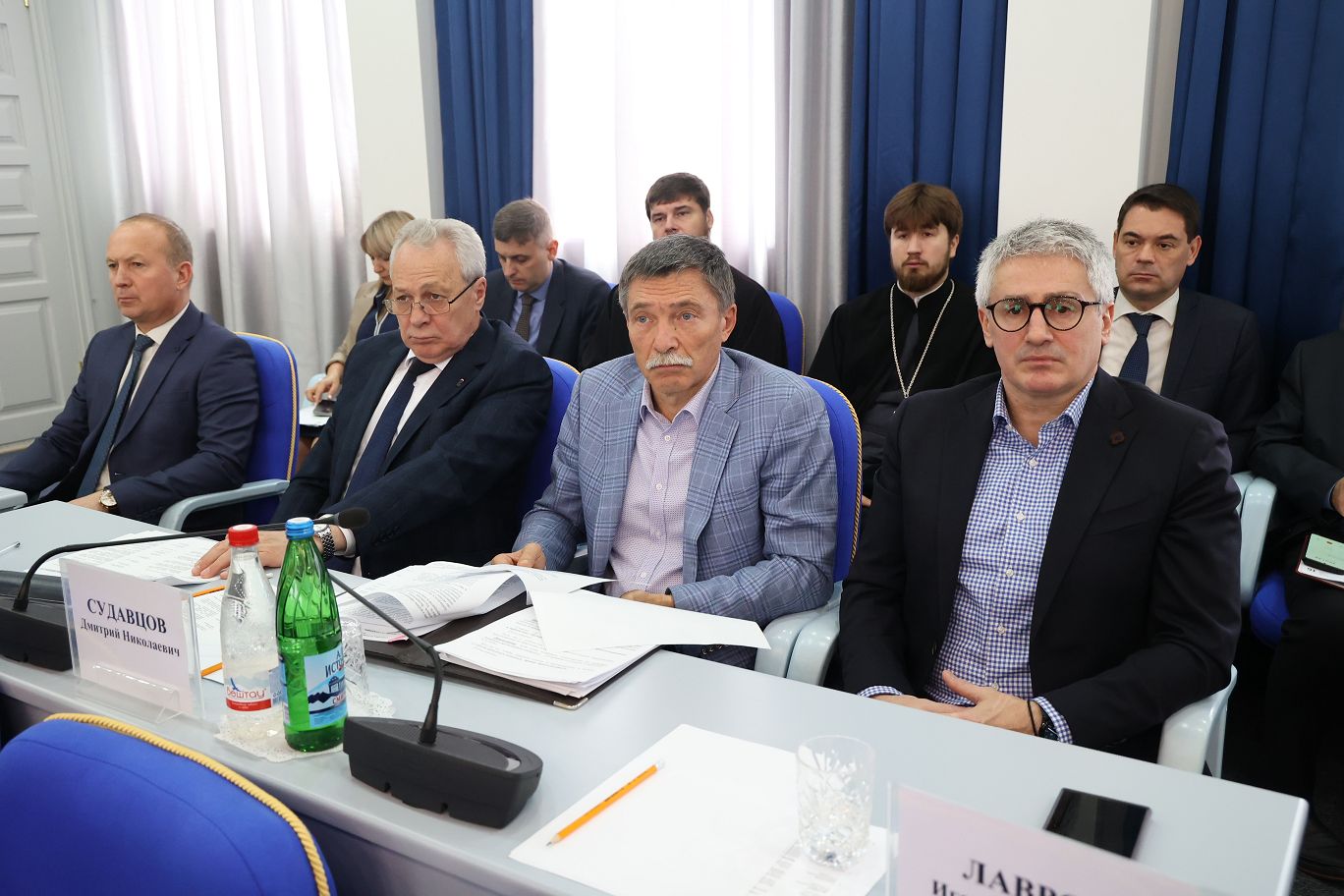 Николай Великдань выступил модератором секции Всемирного Русского Народного Собора в Думе Ставропольского края