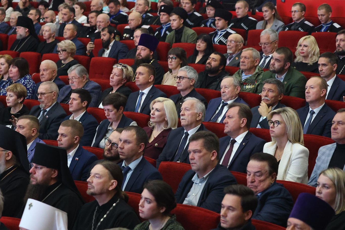 Николай Великдань и депутаты краевой Думы приняли участие в работе пленарного заседания XII Ставропольского форума Всемирного Русского Народного Собора