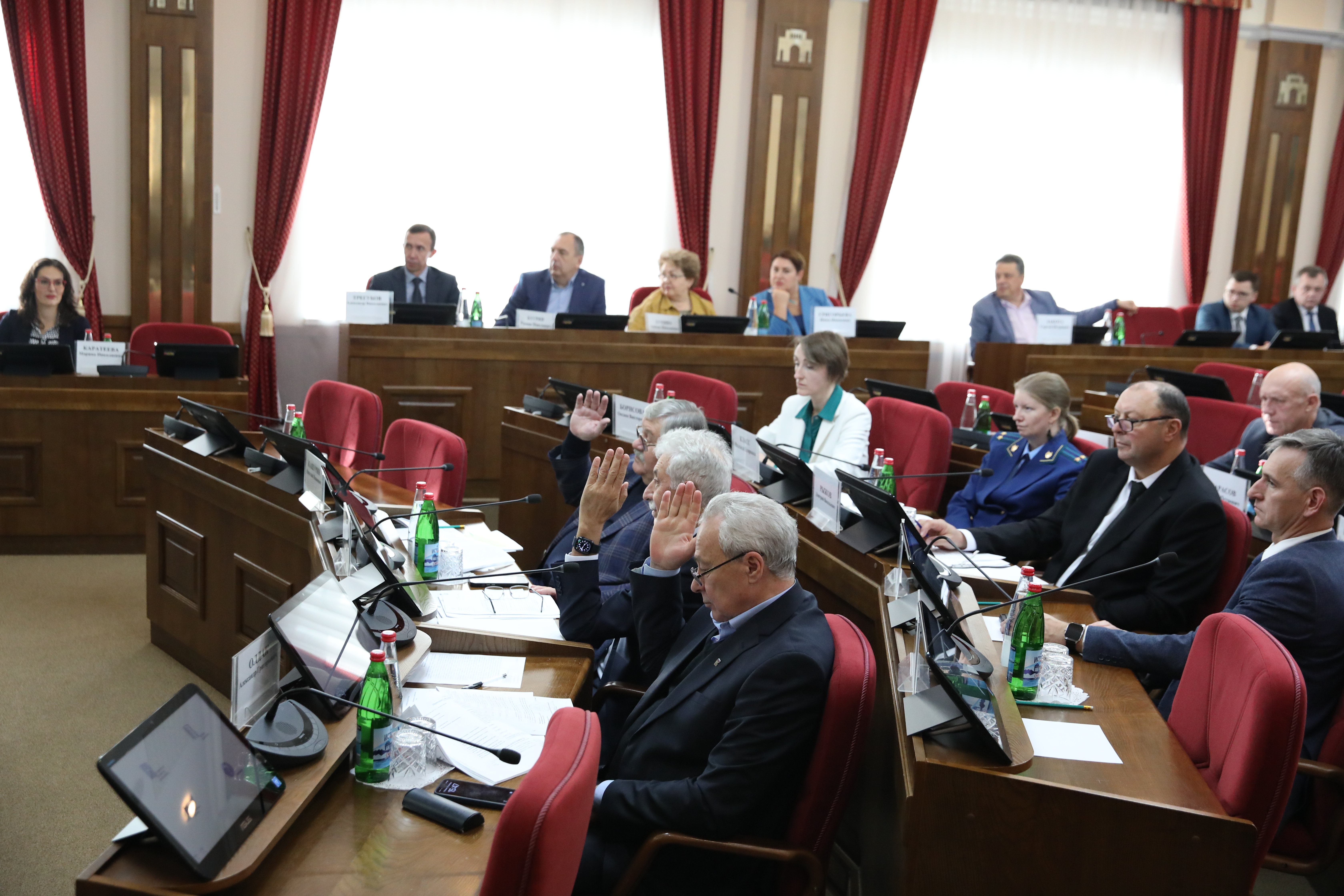 Краевые депутаты рассмотрели законопроекты об актуализации избирательного законодательства и границы между Ставропольем и Краснодарским краем