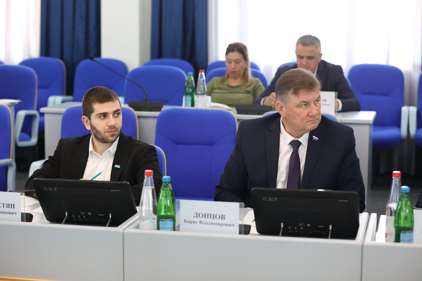 Краевые депутаты обсудили с представителями непарламентских партий проект бюджета и итоги прошедшей выборной кампании