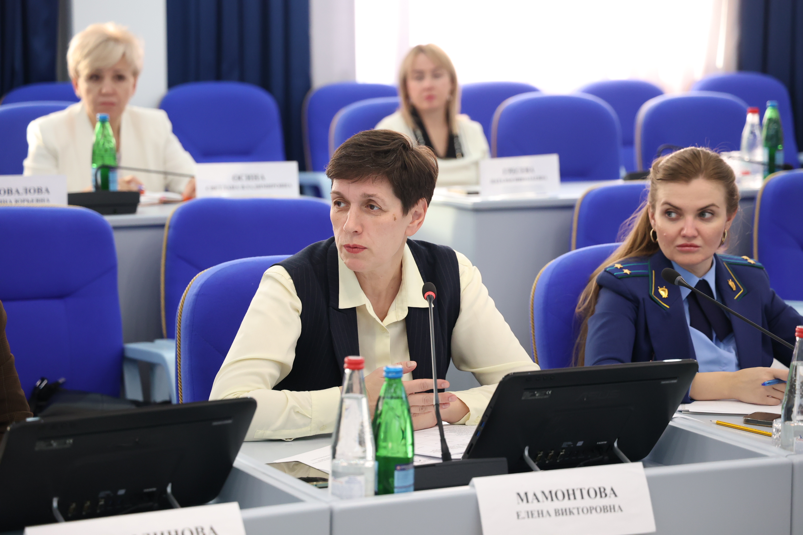 В Думе края рассмотрены приоритеты социальной политики и параметры бюджета на 2026 год
