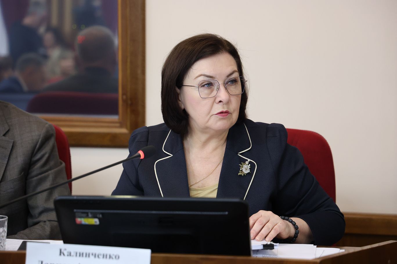 Краевые депутаты обсудили меры поддержки экономики в рамках рассмотрения проекта бюджета на 2026 и плановый период 2027 и 2028 годов