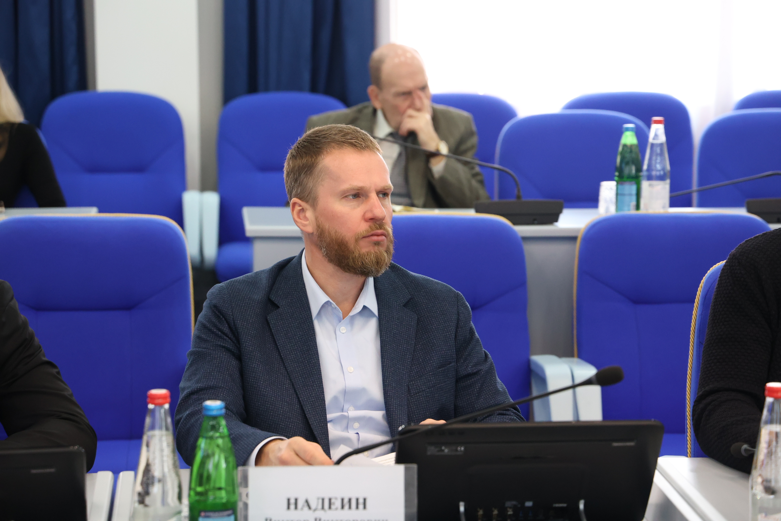 В Думе Ставрополья работают над бюджетными законопроектами