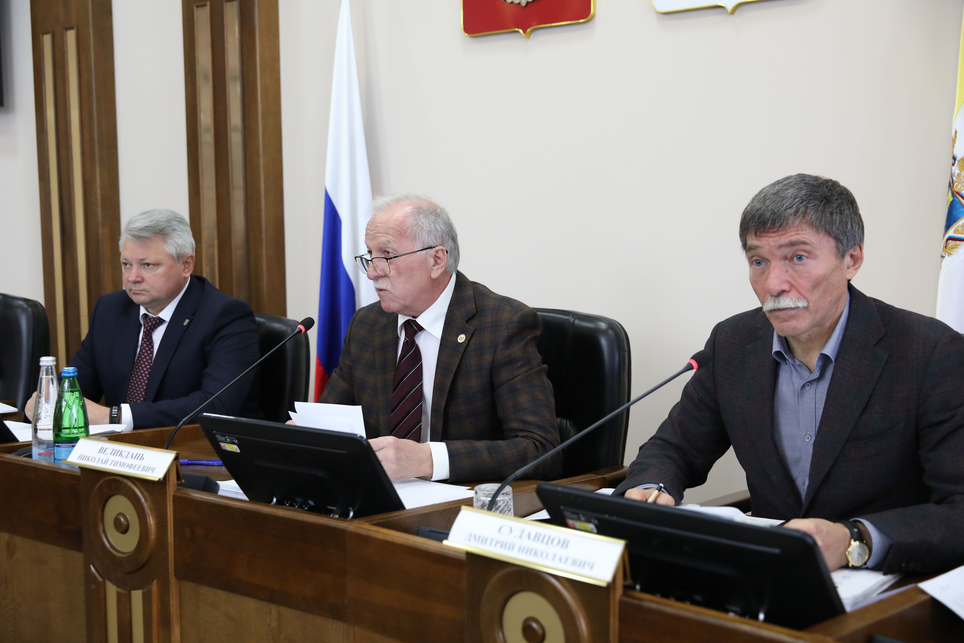 Согласительная комиссия рассмотрела поправки в законопроект о бюджете Ставропольского края на 2026 год