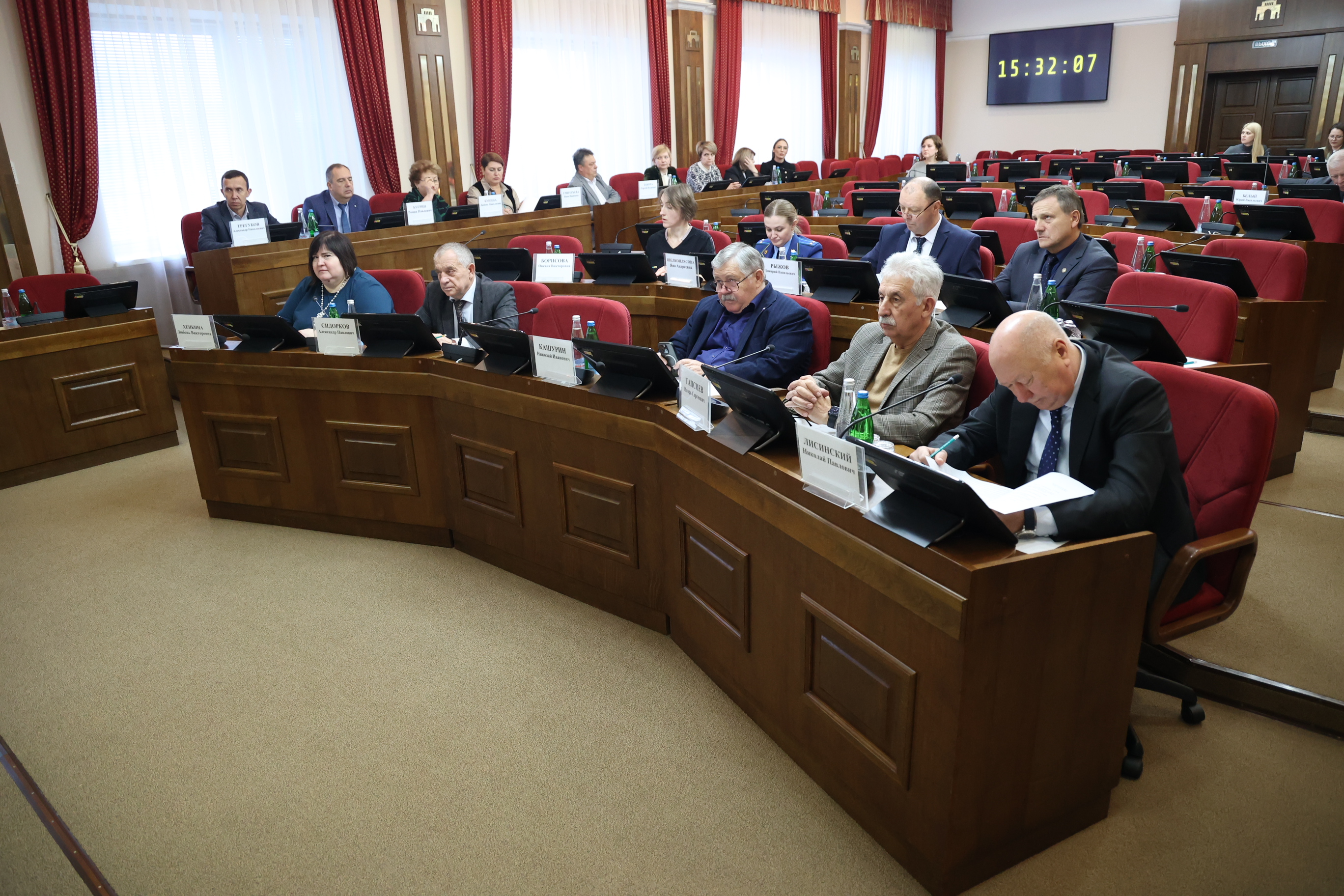 В Думе края рекомендовали к назначению мировых судей и рассмотрели законопроект, касающийся антикоррупционных мер