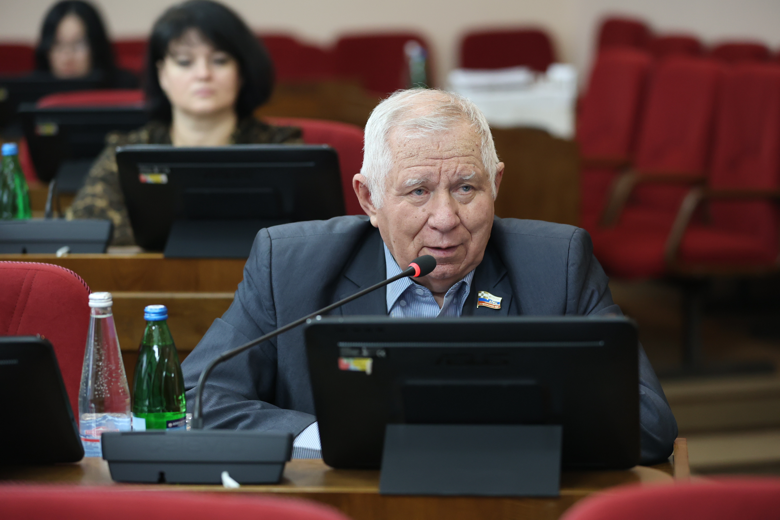 В комитете Думы по промышленности, энергетике, строительству и ЖКХ утвердили план законопроектной работы на январь 2026 года