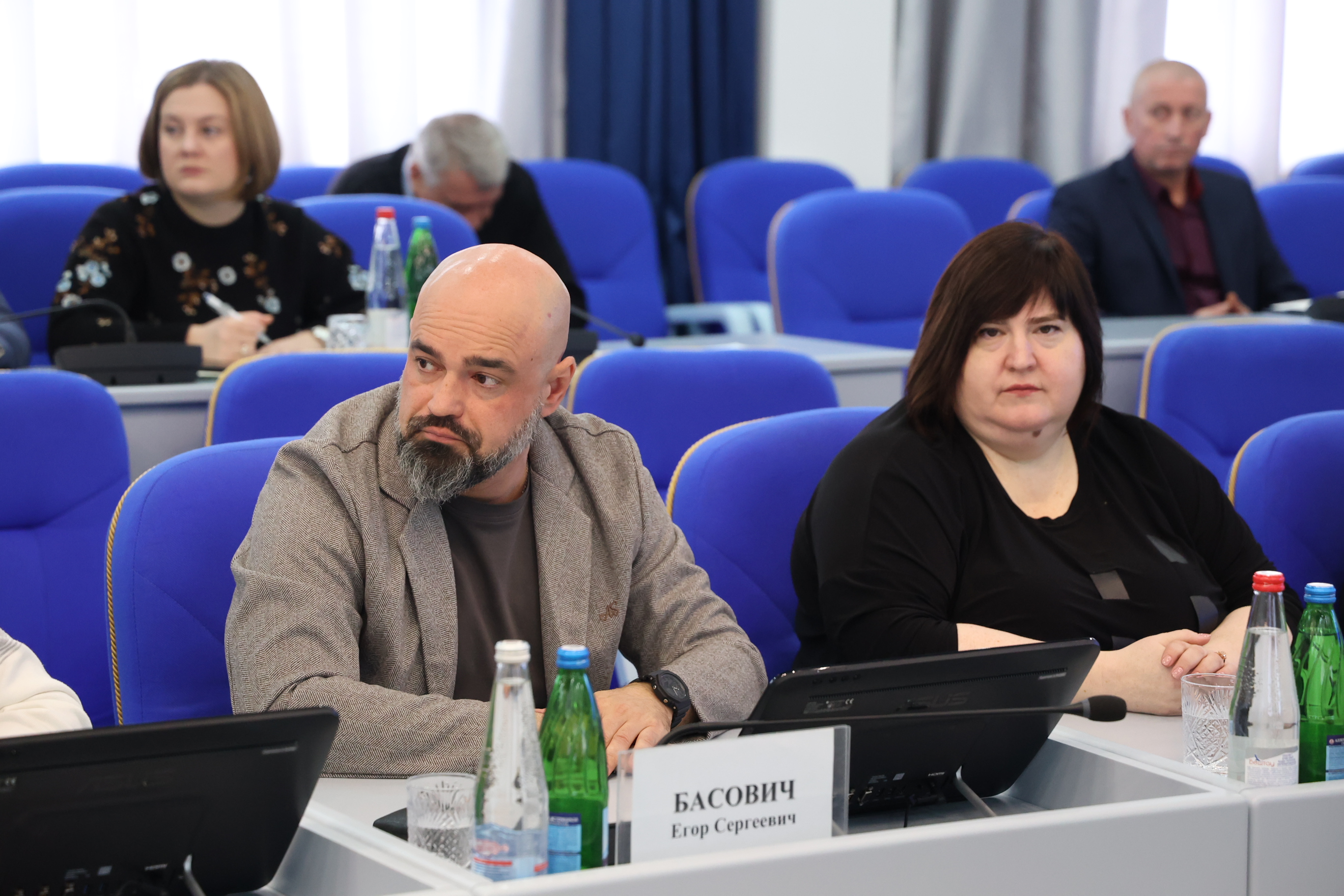 В Думе Ставрополья завершается подготовка к декабрьскому заседанию