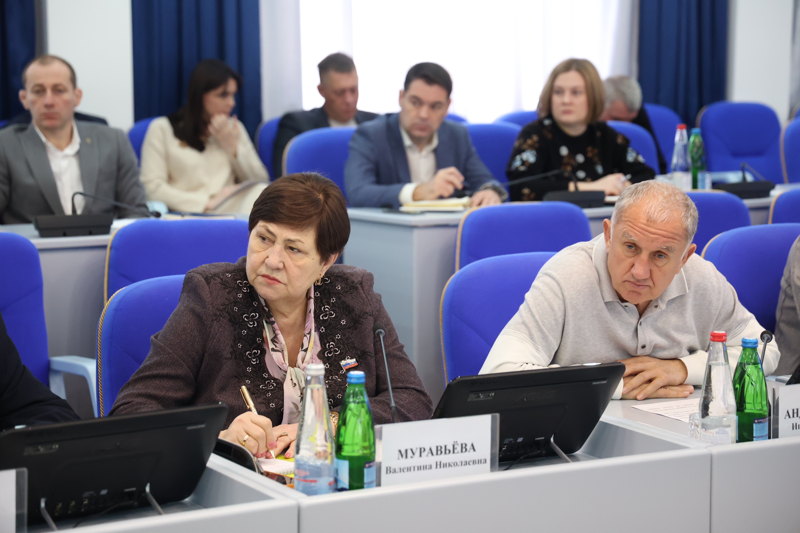 В Думе Ставрополья завершается подготовка к декабрьскому заседанию