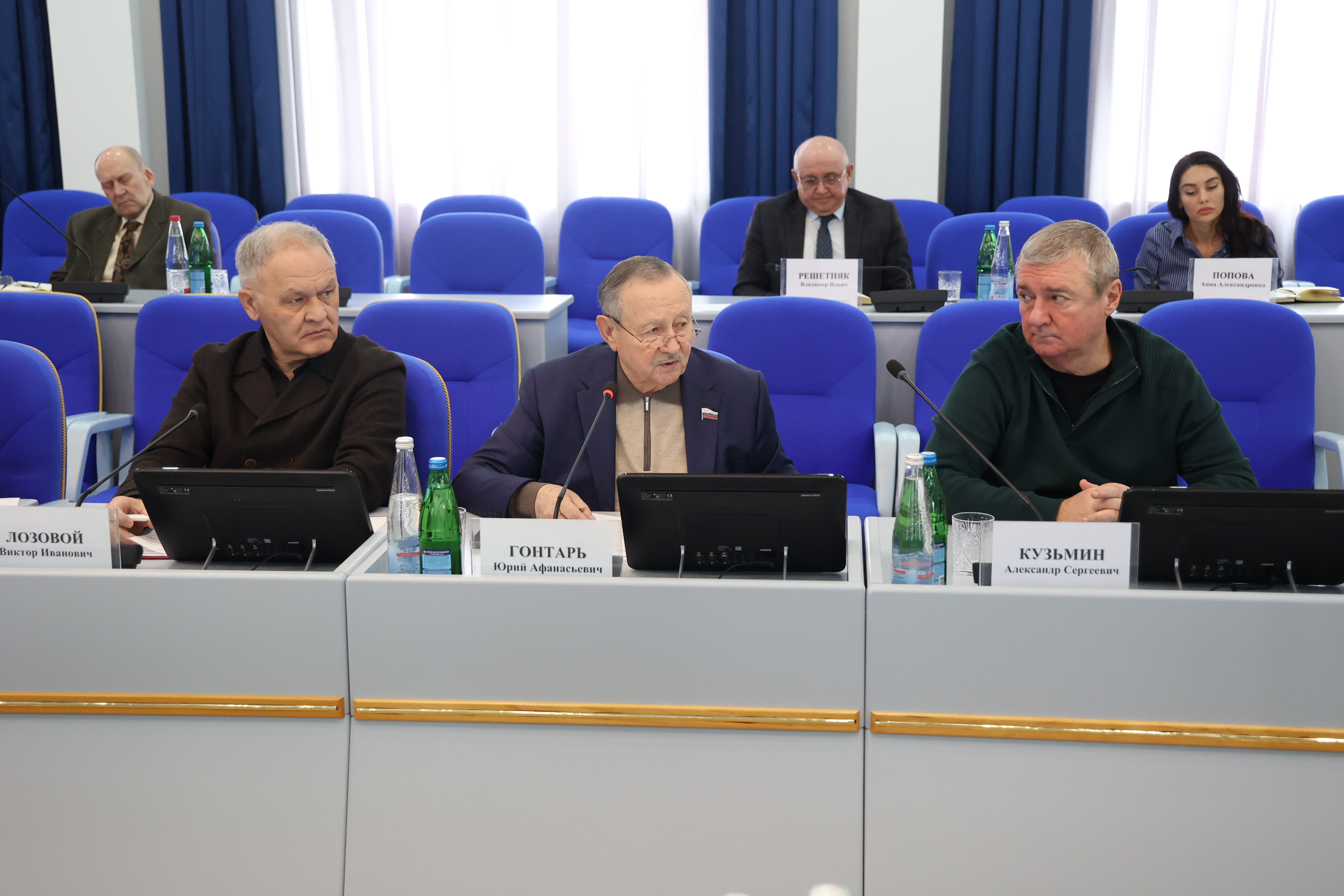 В Думе Ставрополья завершается подготовка к декабрьскому заседанию