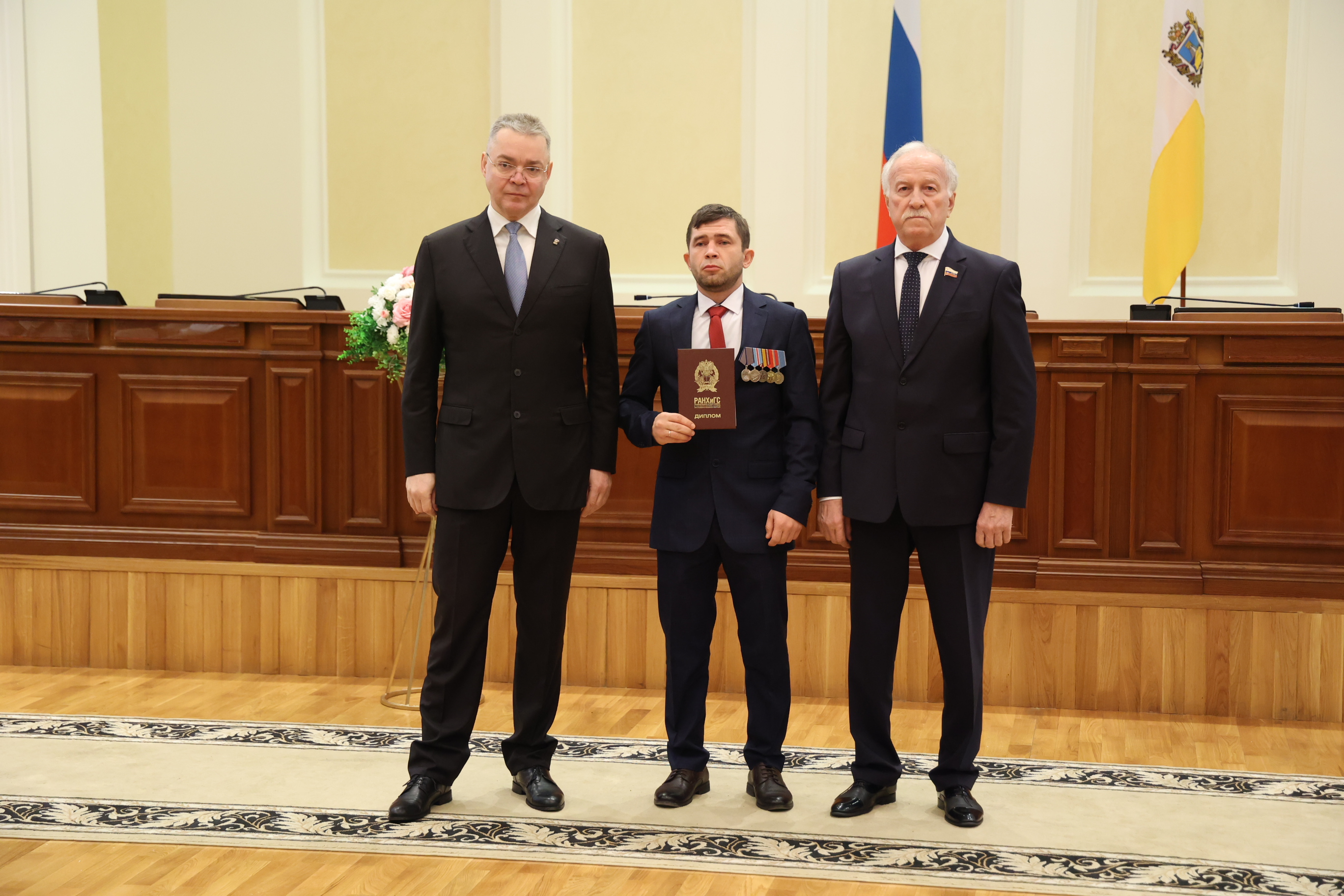 Выпускникам кадрового проекта «Герои Ставрополья» вручили дипломы