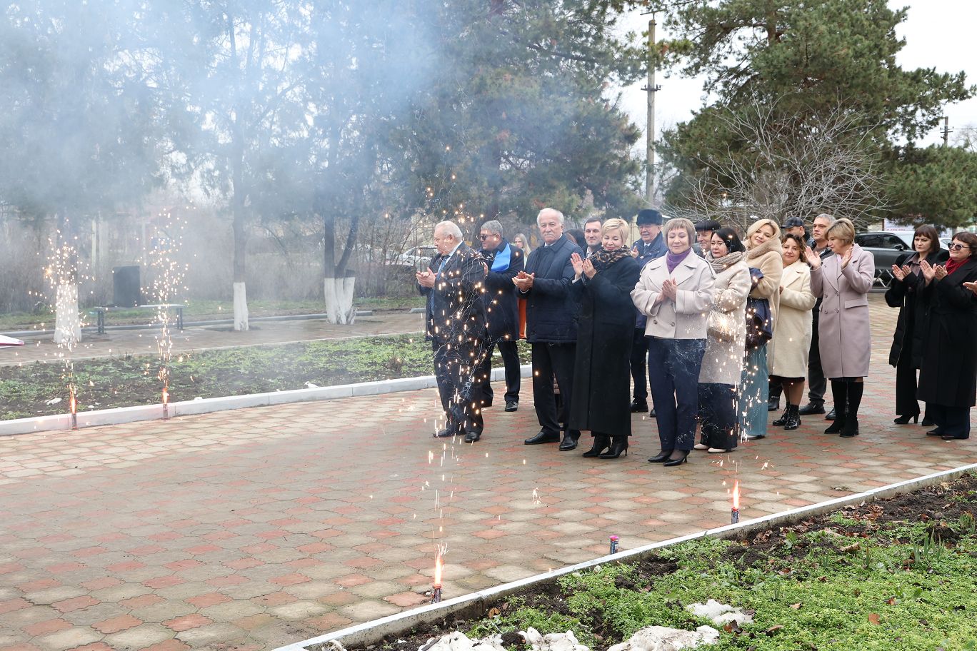 Николай Великдань открыл отремонтированный Дом культуры в селе Подлесном