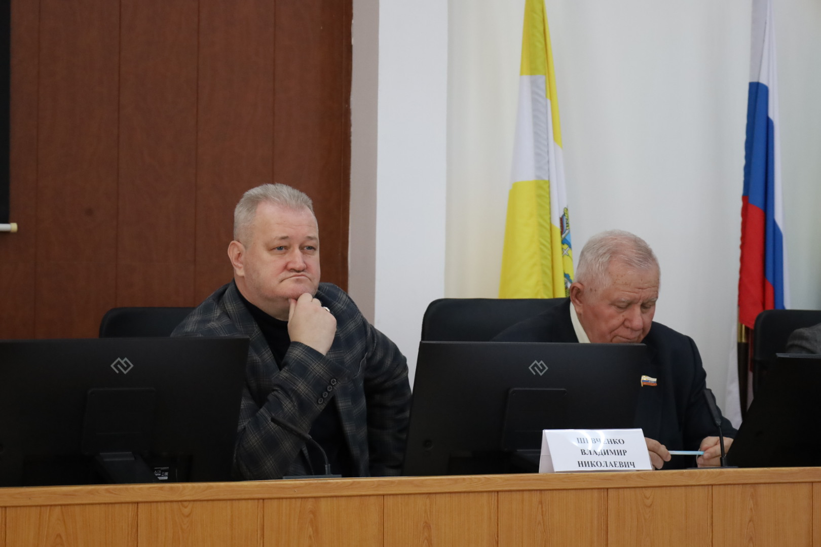 Николай Великдань провел рабочие встречи с депутатами Невинномысска и Кочубеевского округа