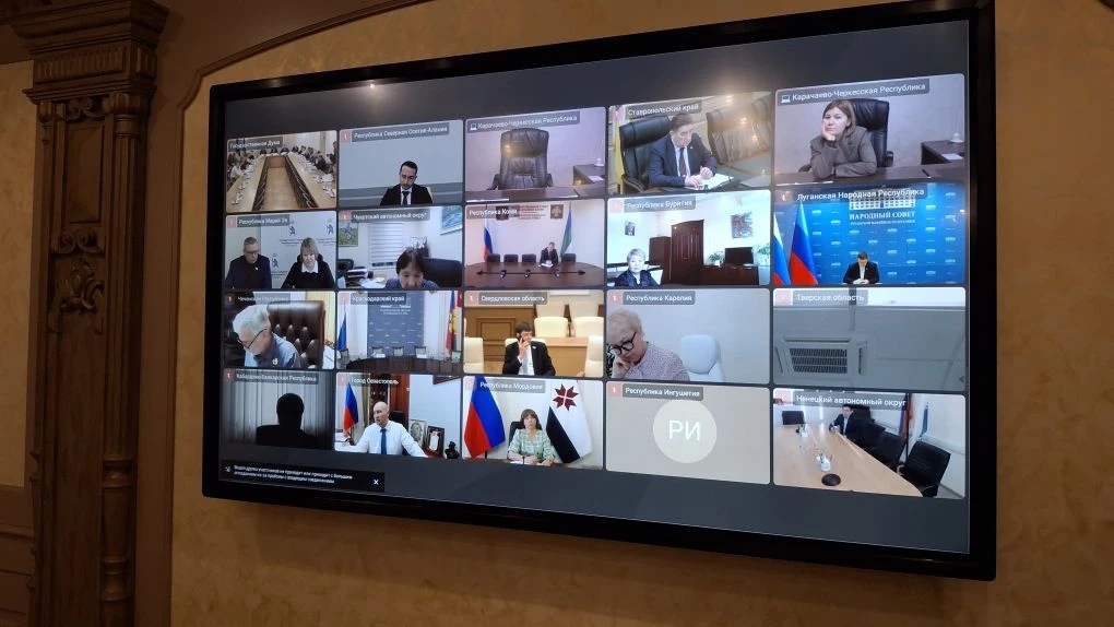 Первый заместитель председателя Думы края Виктор Гончаров стал участником заседания комитета Госдумы по делам национальностей