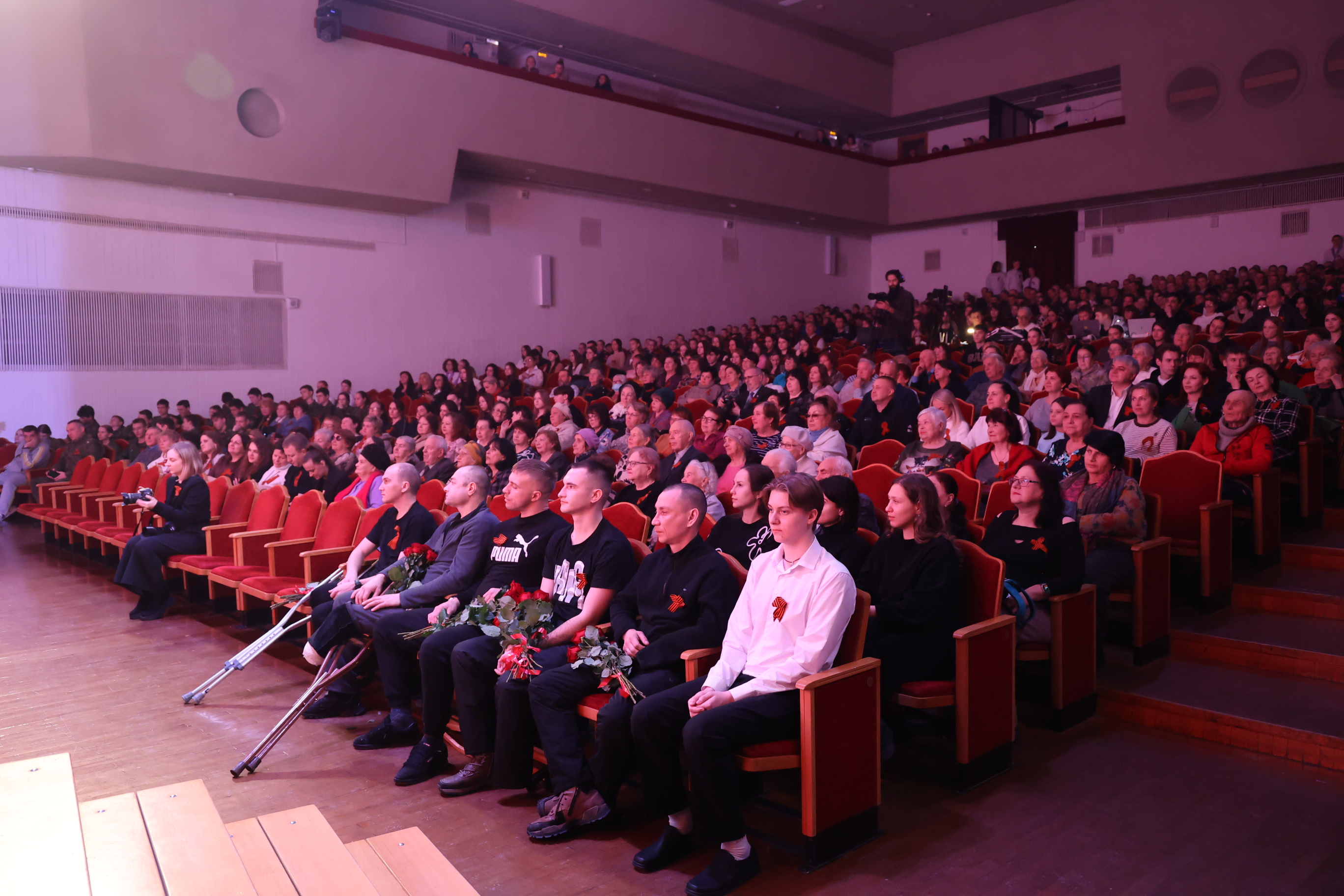 В Ставрополе прошел гала-концерт XXXIII краевого фестиваля-конкурса патриотической песни «Солдатский конверт – 2026»