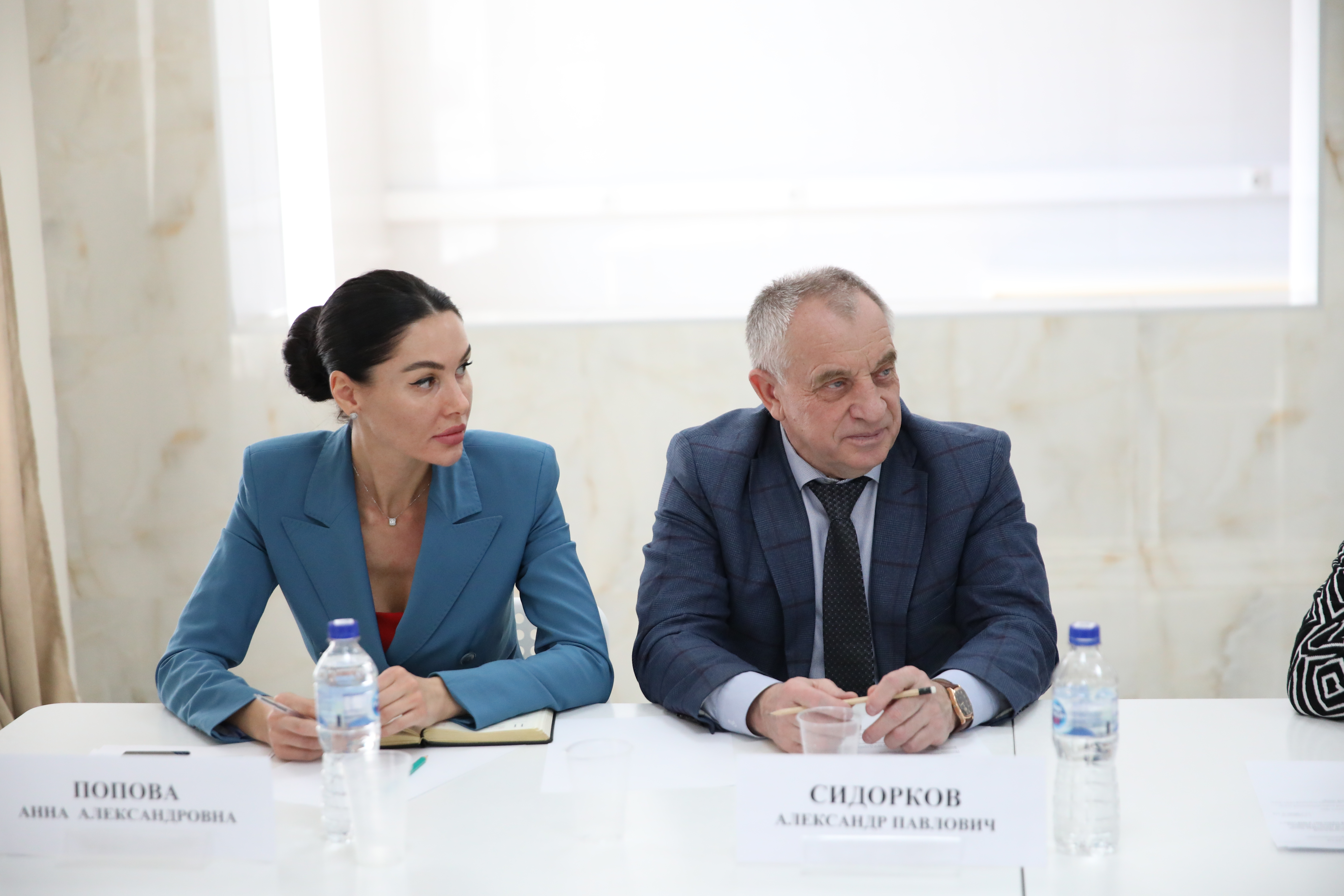 Краевые законодатели изучили работу центра реабилитации в Ставрополе