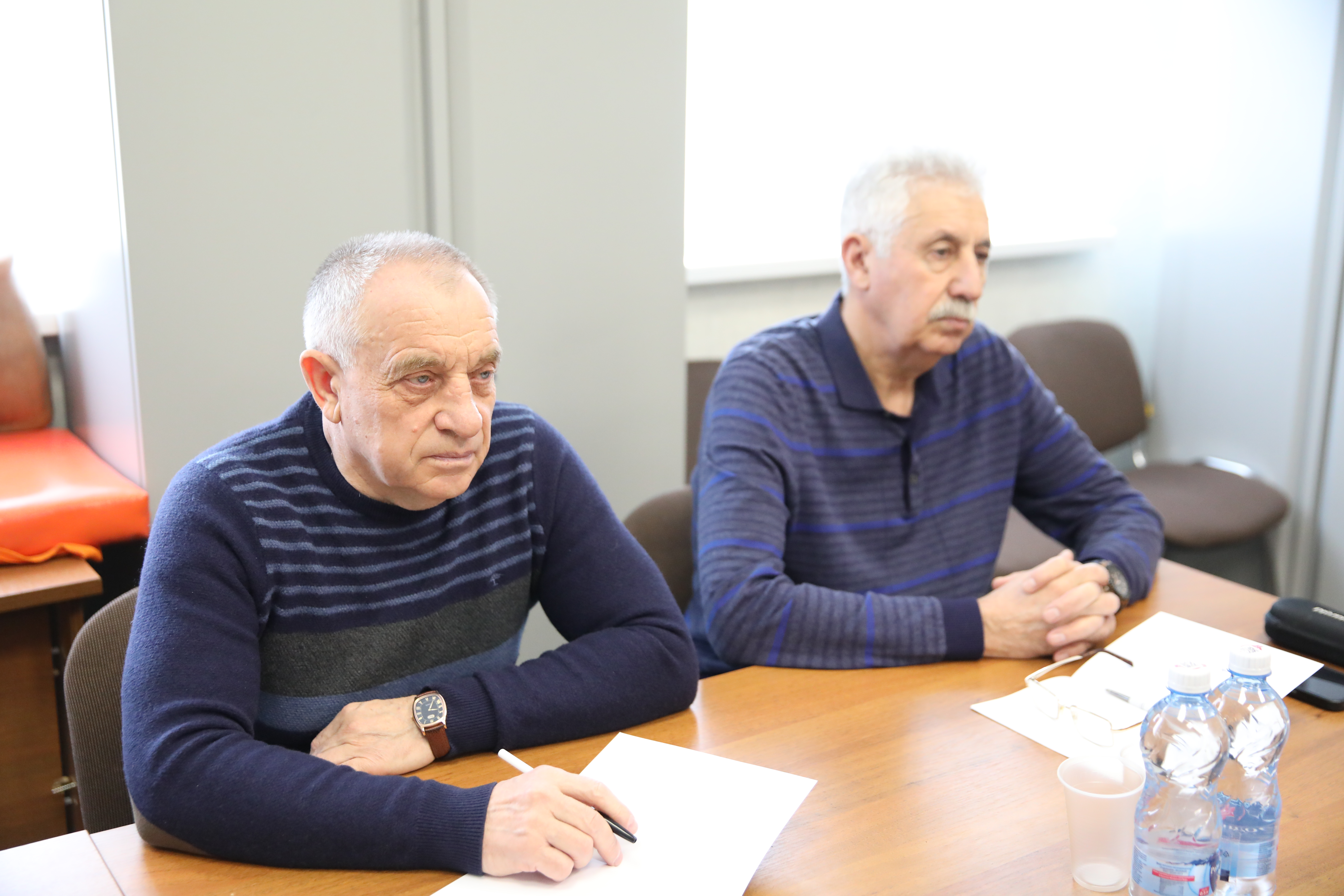 Краевые законодатели прошли обучение военно-медицинской подготовке в Центре имени Никиты Гусева