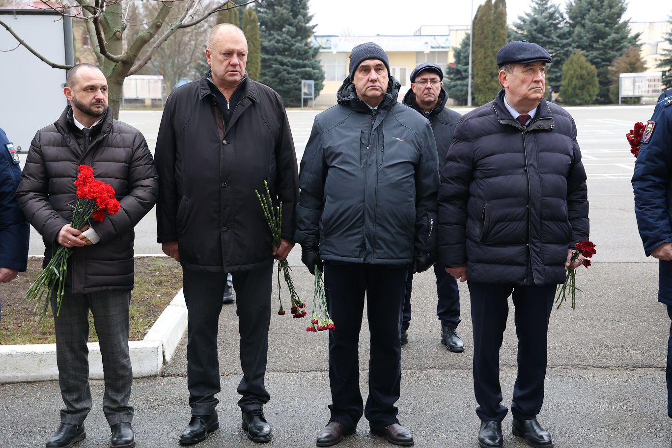 Памятник Герою России Денису Зорину открыт в Ставрополе