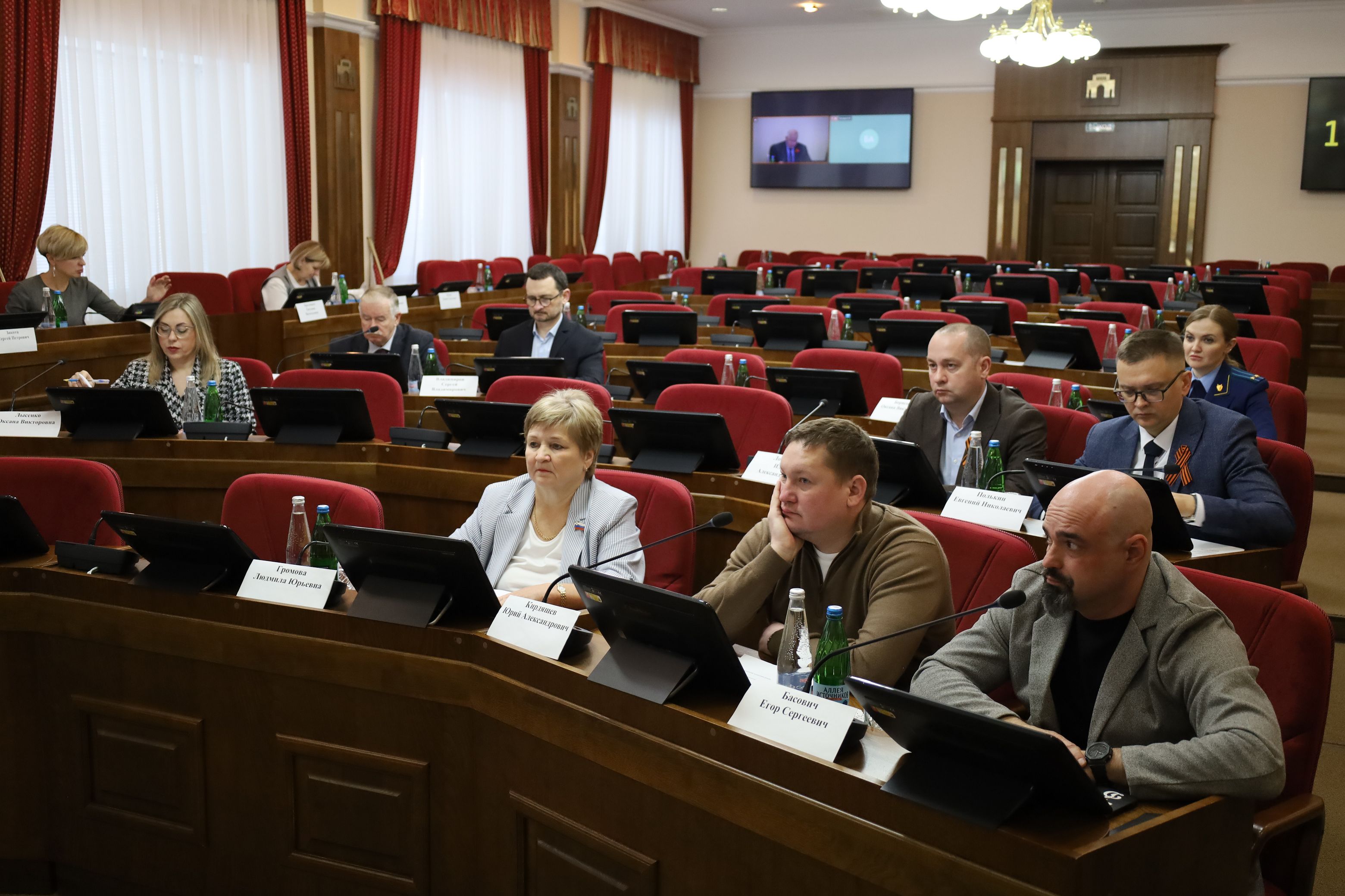 Вопросы экономического развития муниципалитетов рассмотрены на заседании профильного комитета Думы