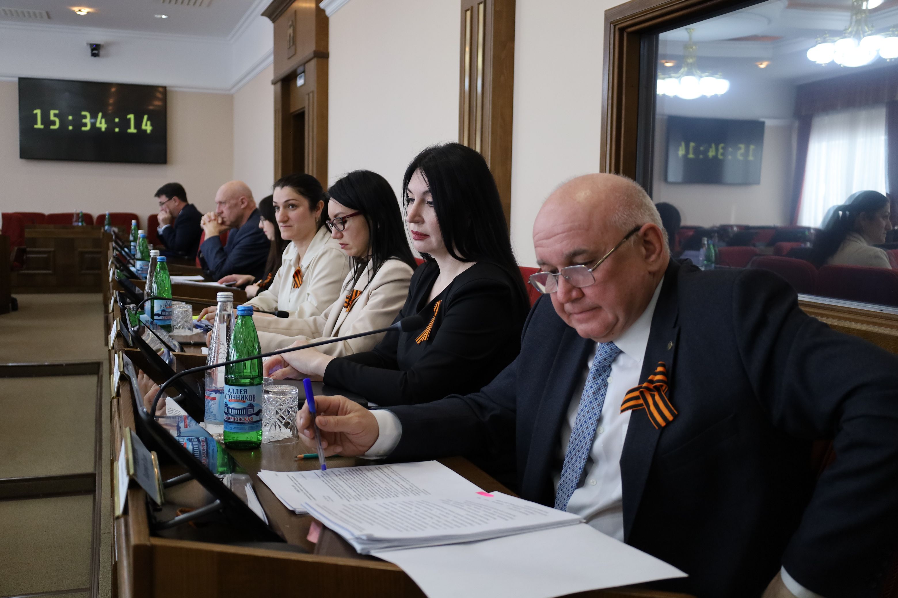 В Думе края рассмотрели законопроекты, касающиеся антикоррупционных мер