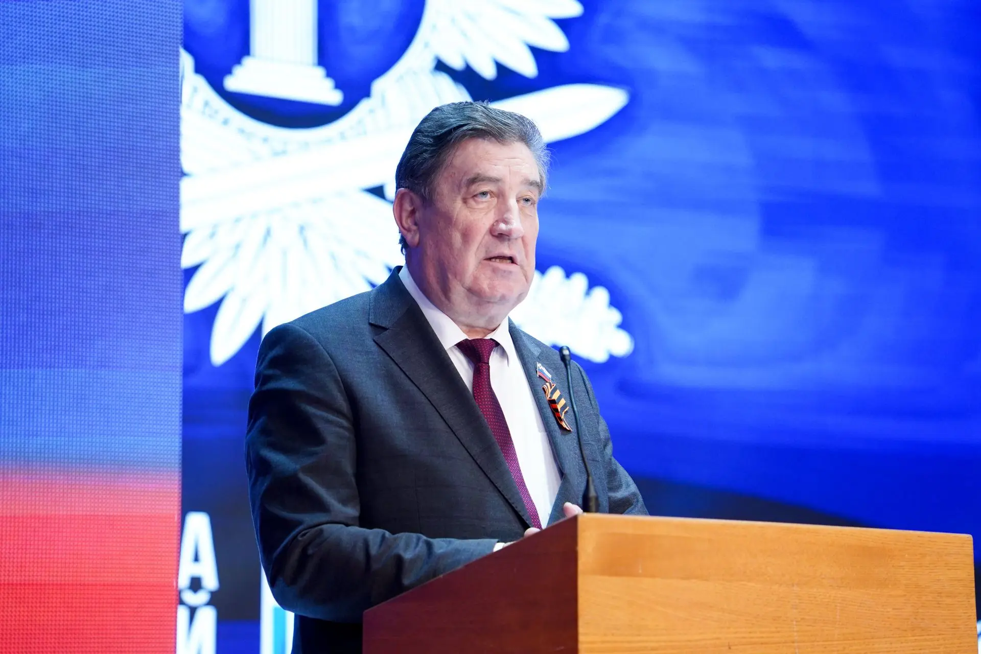Виктор Гончаров поздравил с профессиональным праздником сотрудников регионального управления ФСИН России