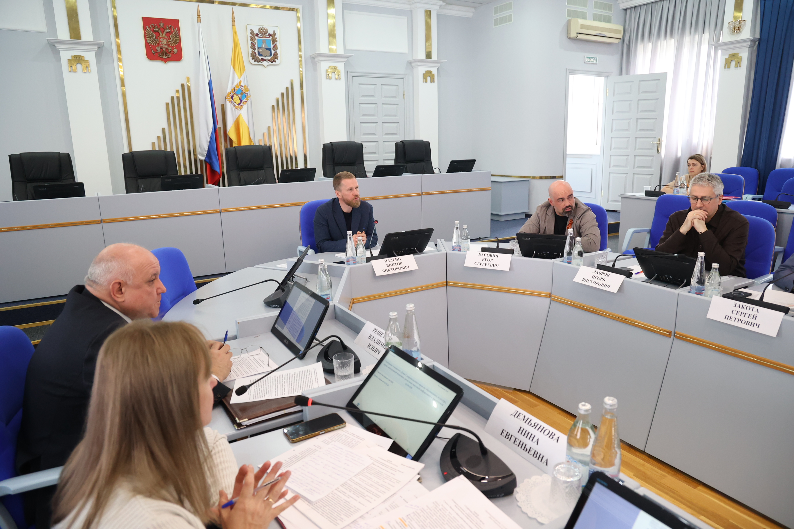 В краевой Думе продолжается рассмотрение проекта закона об установке мемориальных объектов
