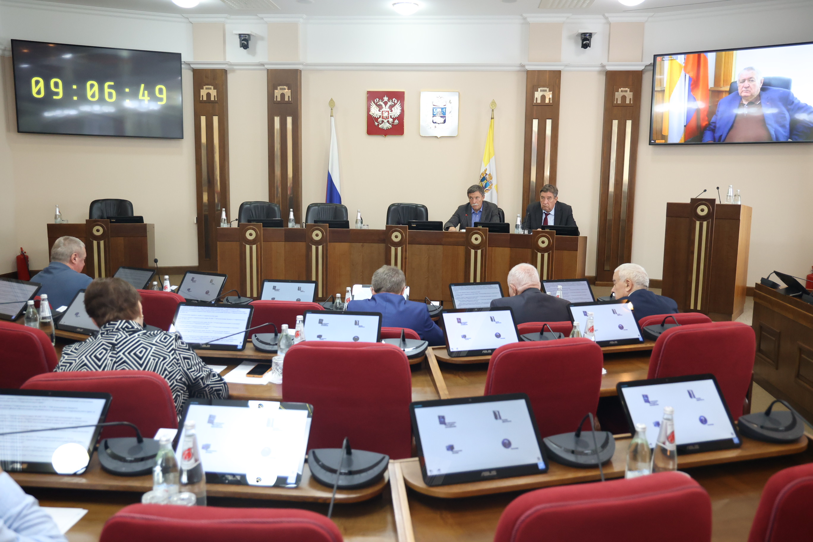 Совет Думы утвердил повестку майского заседания