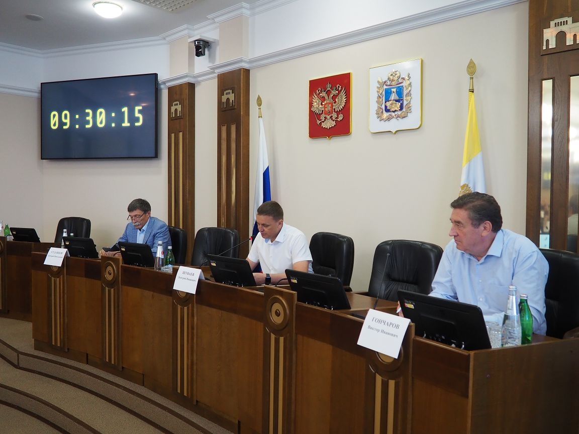Краевые законодатели поддерживают перераспределение средств бюджета на поддержку предпринимателей и популяризацию туризма