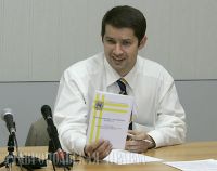 Дмитрий Еделев: Главное достижение думской сессии - гармония во взаимоотношениях депутатов