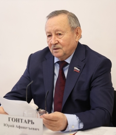 Юрий Гонтарь: Парламентарий по призванию
