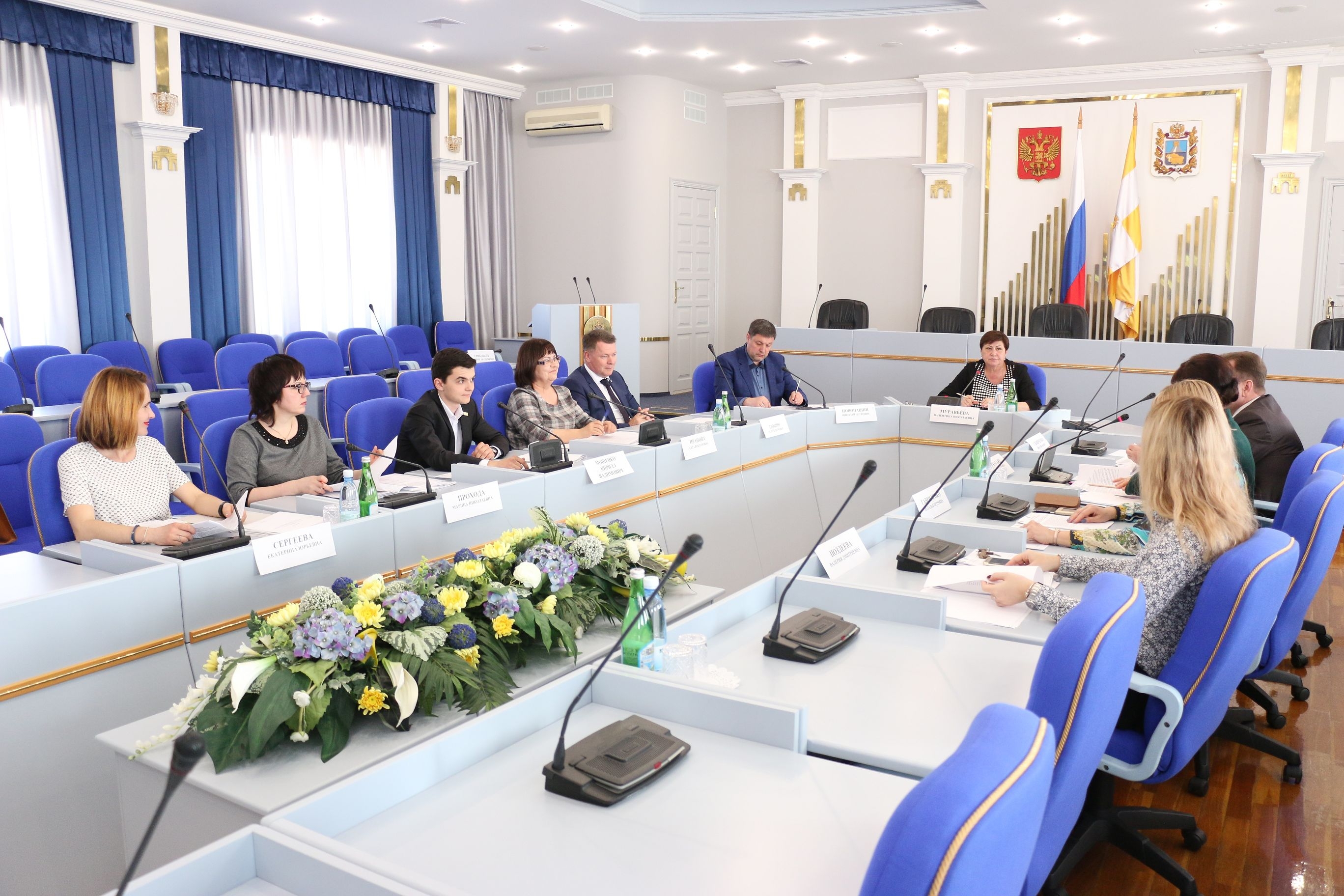 Молодые парламентарии хотят помочь многодетным семьям
