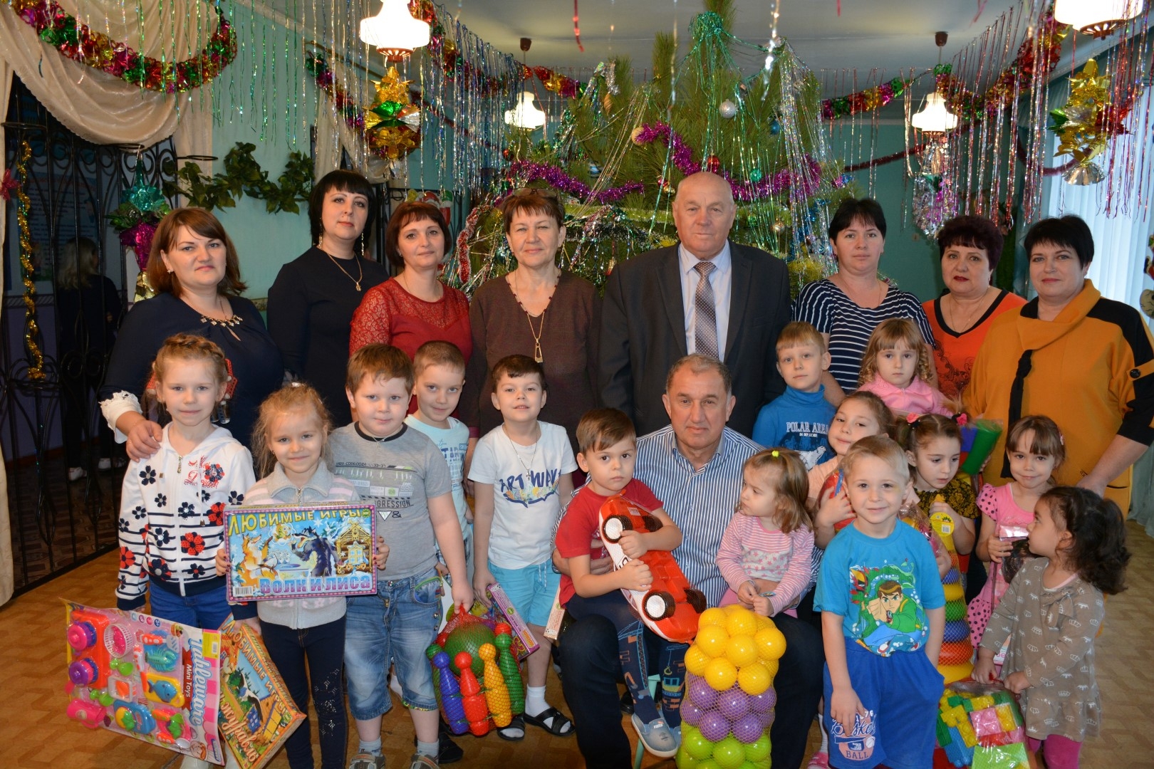 Подарки от депутата