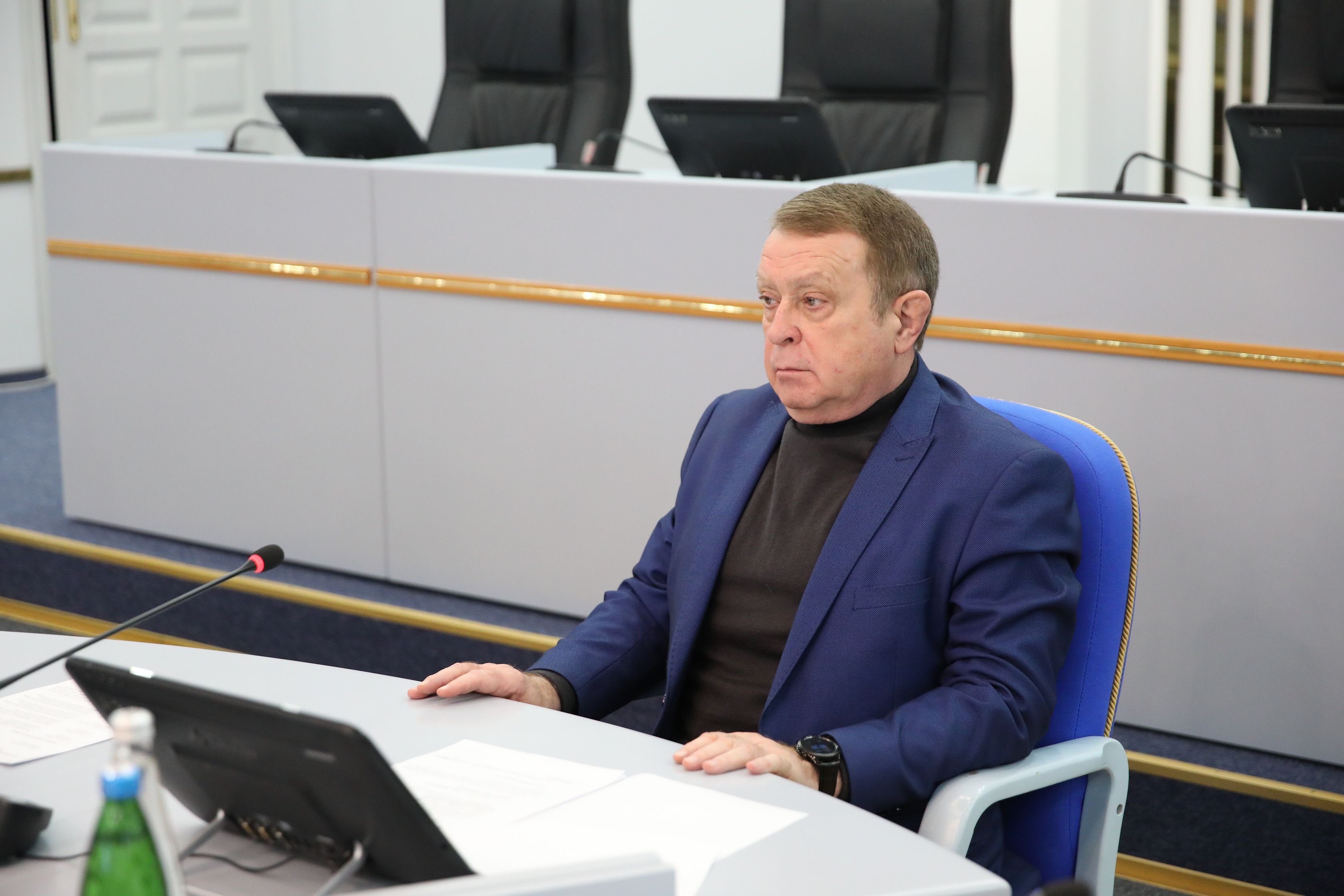 Краевые законодатели хотят расширить перечень льготников по уплате транспортного налога